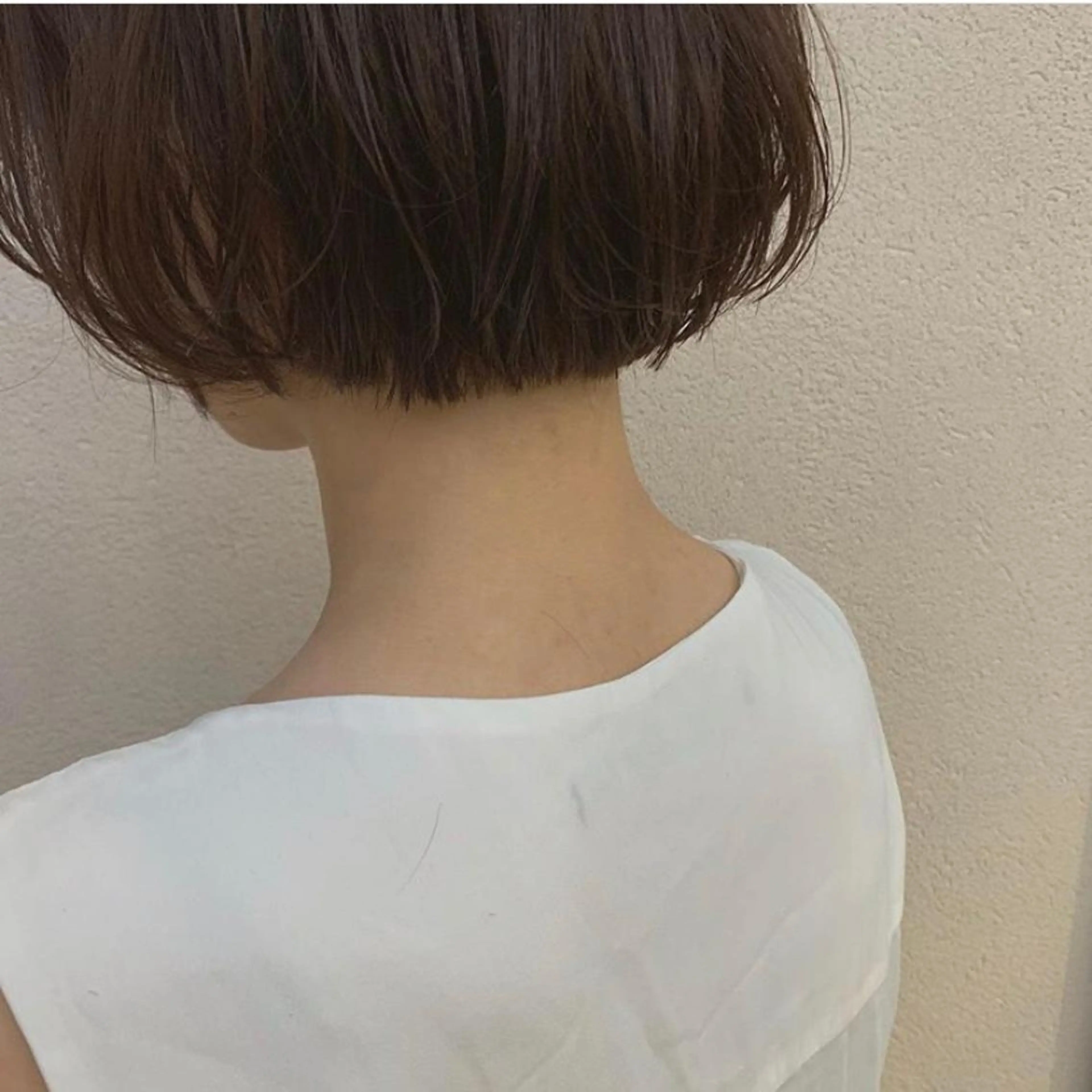 ショート カラー ボブ 柔らかいヘア/ 東徳嶺 みくのヘアスタイル