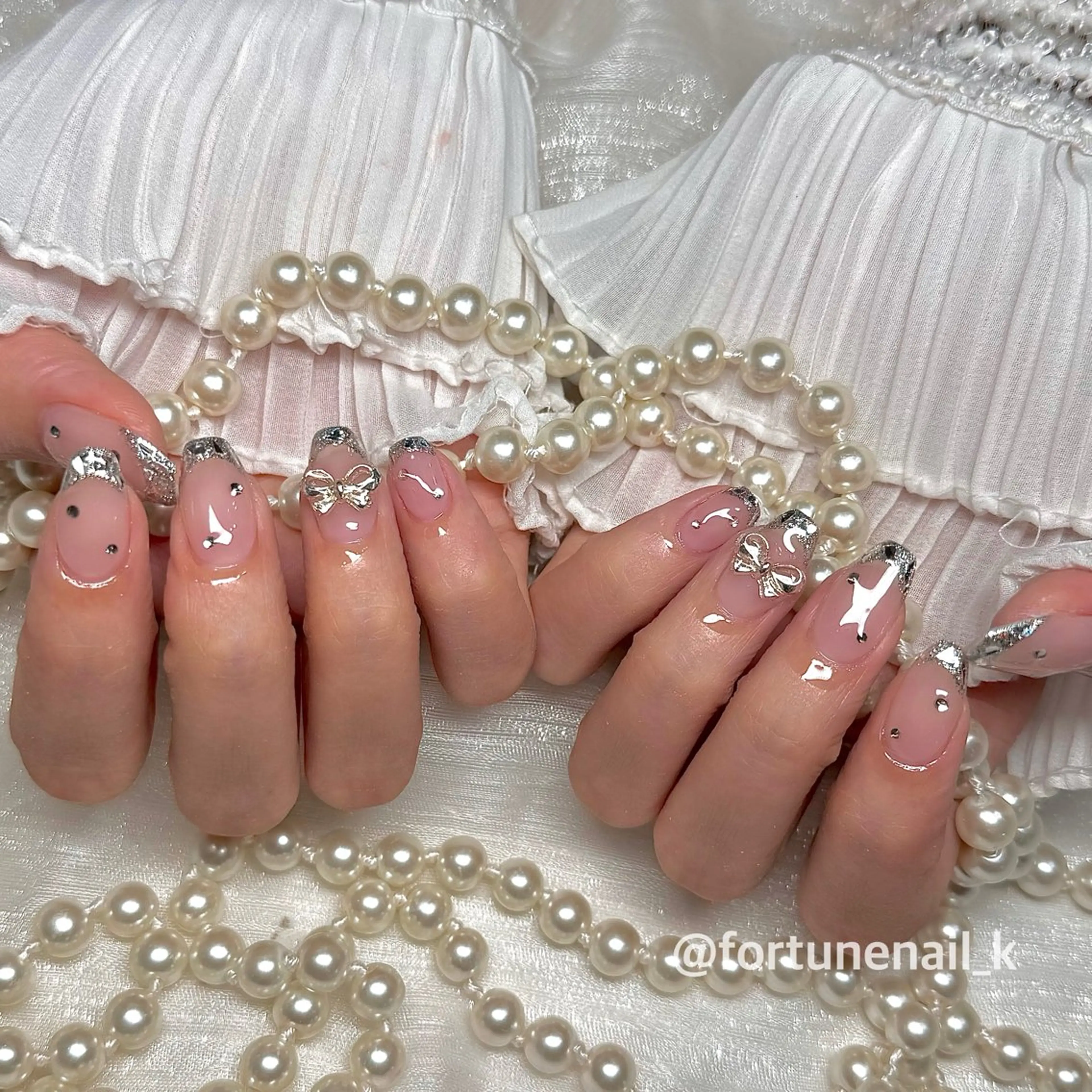 ネイル リボン ハンドネイル 🤍kanane 🤍4/16空✩.*のネイルデザイン