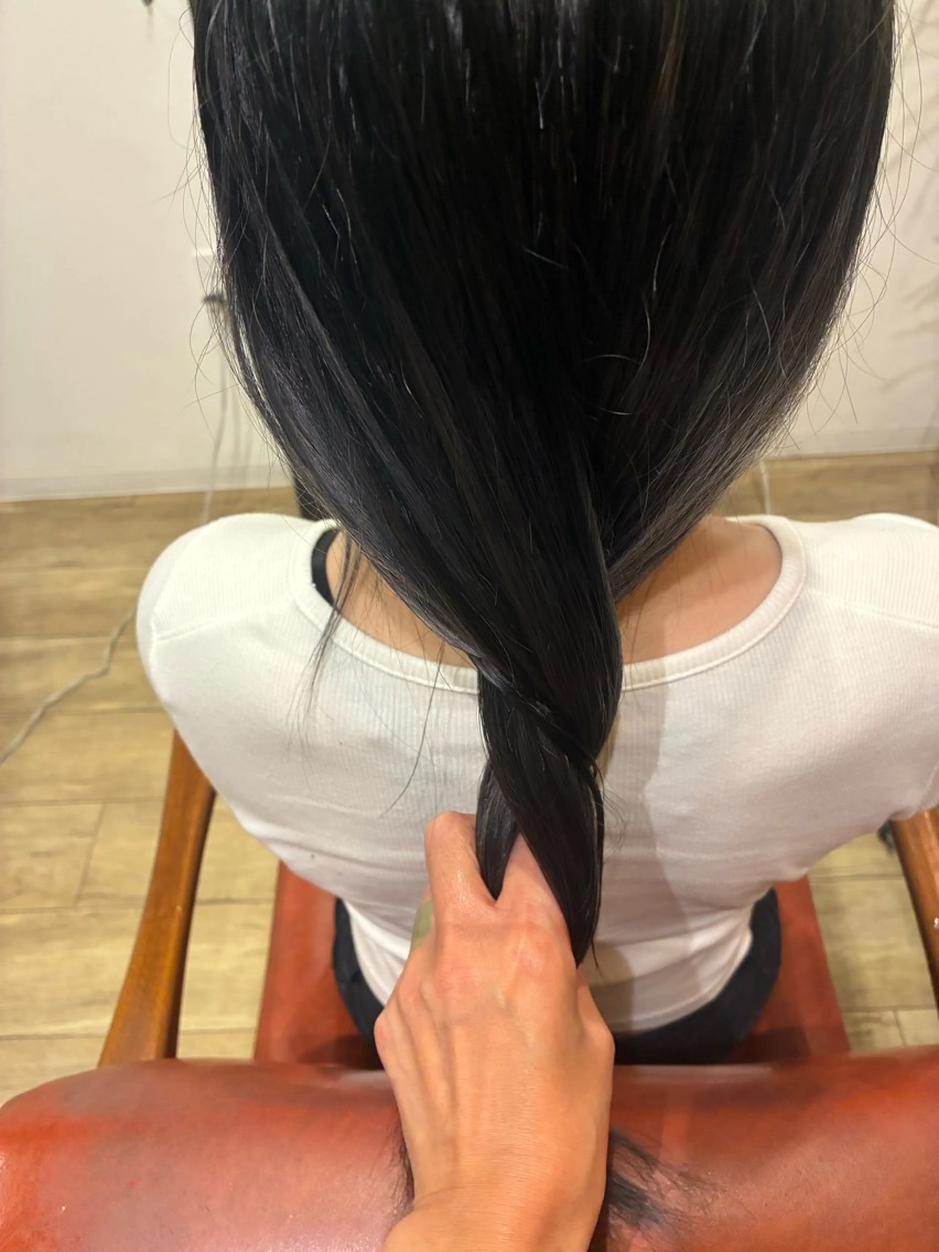 ロング カラー 清水 美香のヘアスタイル
