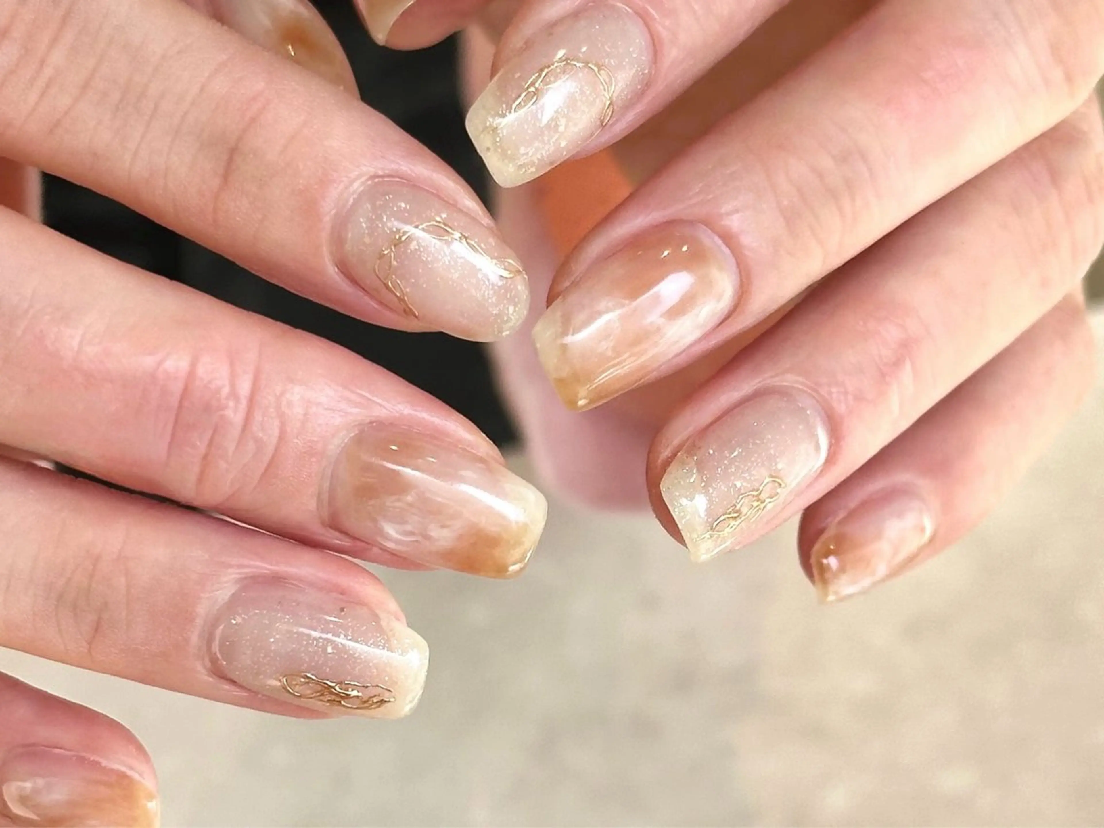 ネイル ニュアンスネイル aoi .のネイルデザイン