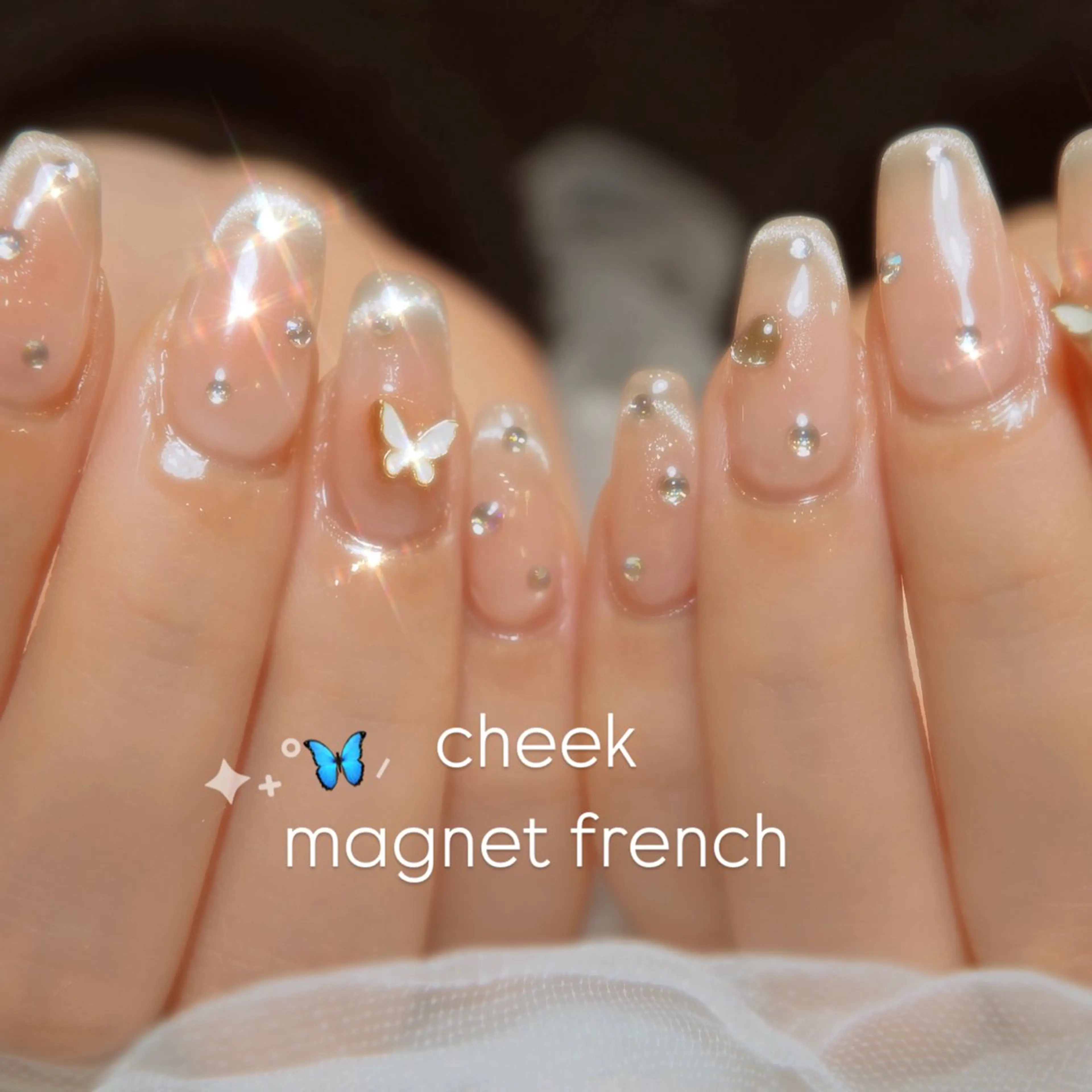 ネイル チークネイル フレンチネイル マグネットネイル マグネットフレンチ Lumee Nail Eyelashのネイルデザイン