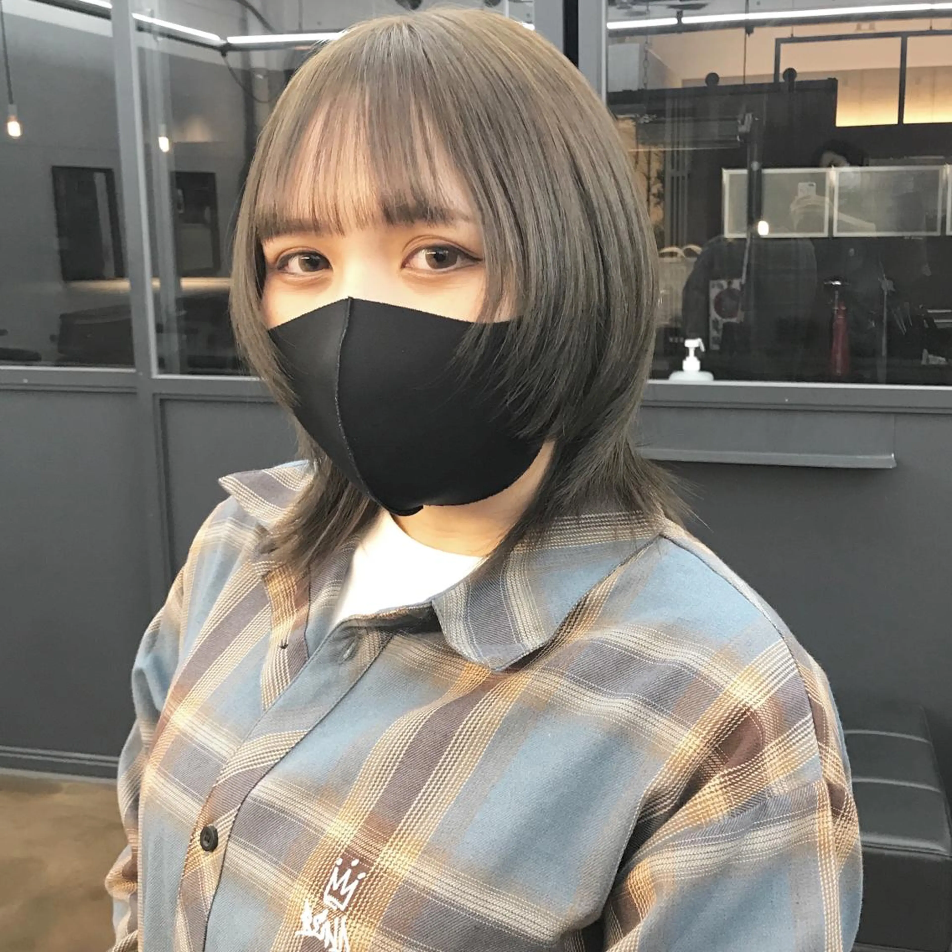 ミディアム カラー ベージュカラー オリーブベージュ ウルフカット ✂︎ウルフ・ショート ✂︎MIKUNIのヘアスタイル