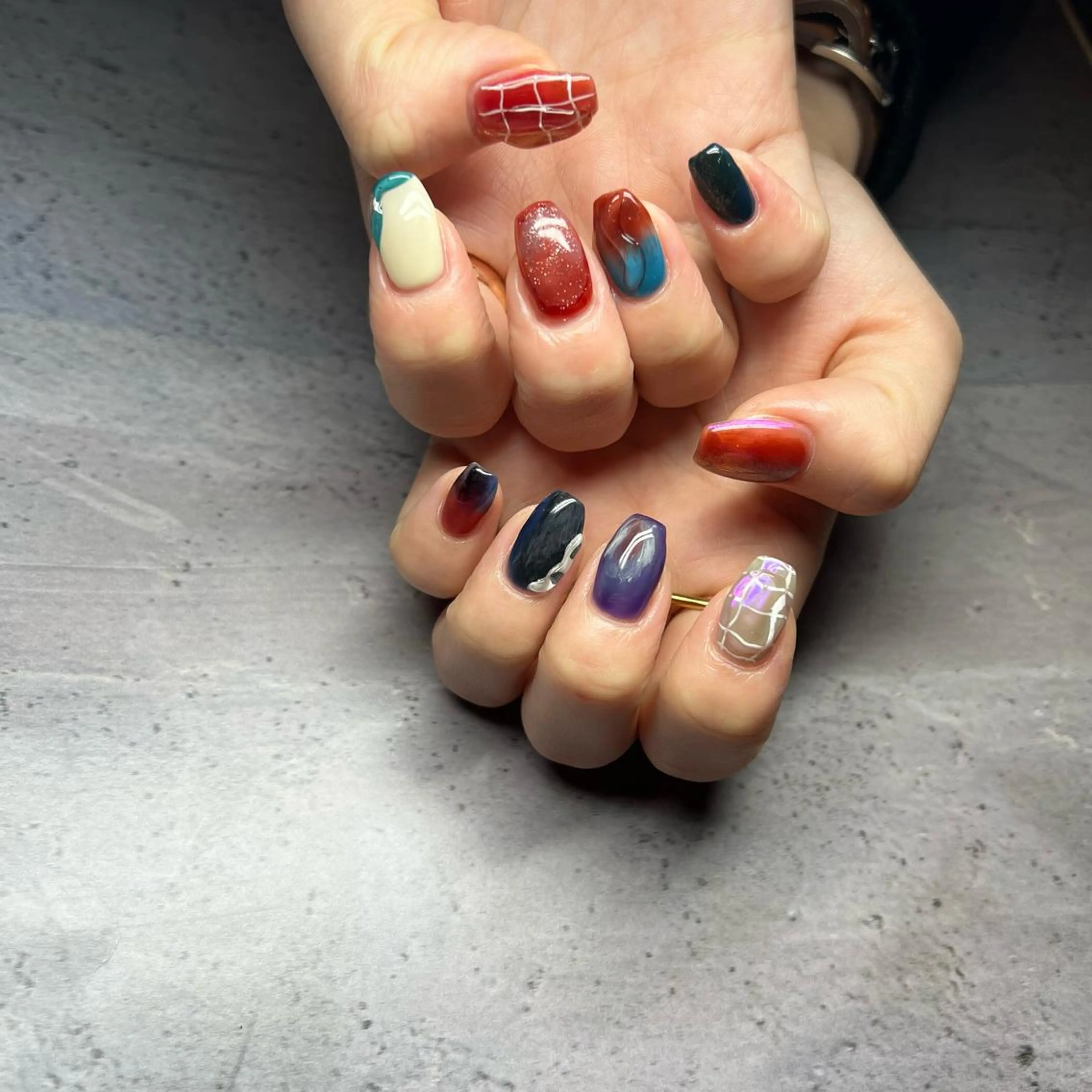 ネイル ニュアンスネイル ハンドネイル 𝐫𝐚𝐢 𝐧𝐚𝐢𝐥のネイルデザイン