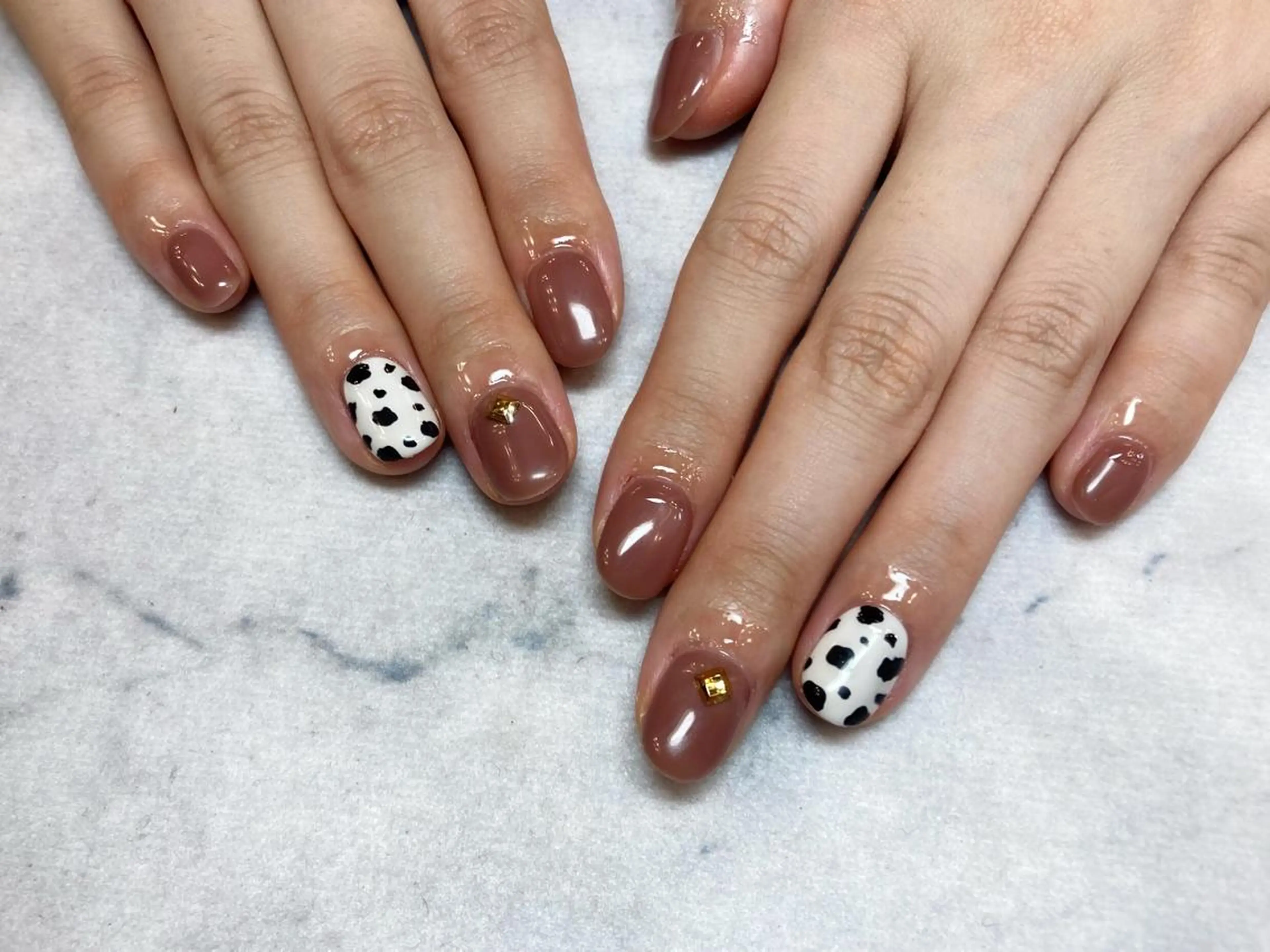 ネイル ネイルリボン 受付スタッフのネイルデザイン