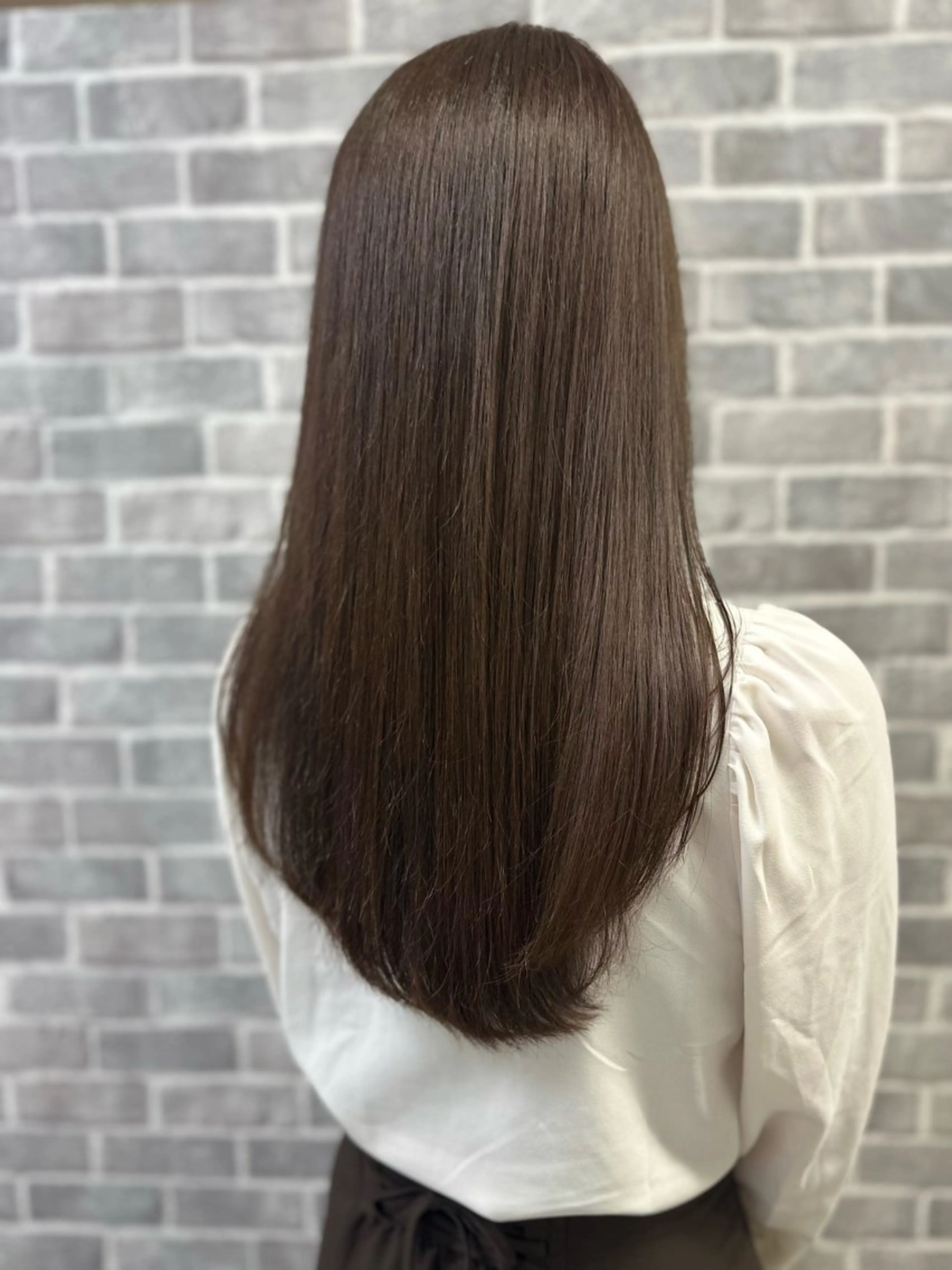 ロング ボブ レイヤーカット トリートメント Noyヨシモト ヒロトのヘアスタイル