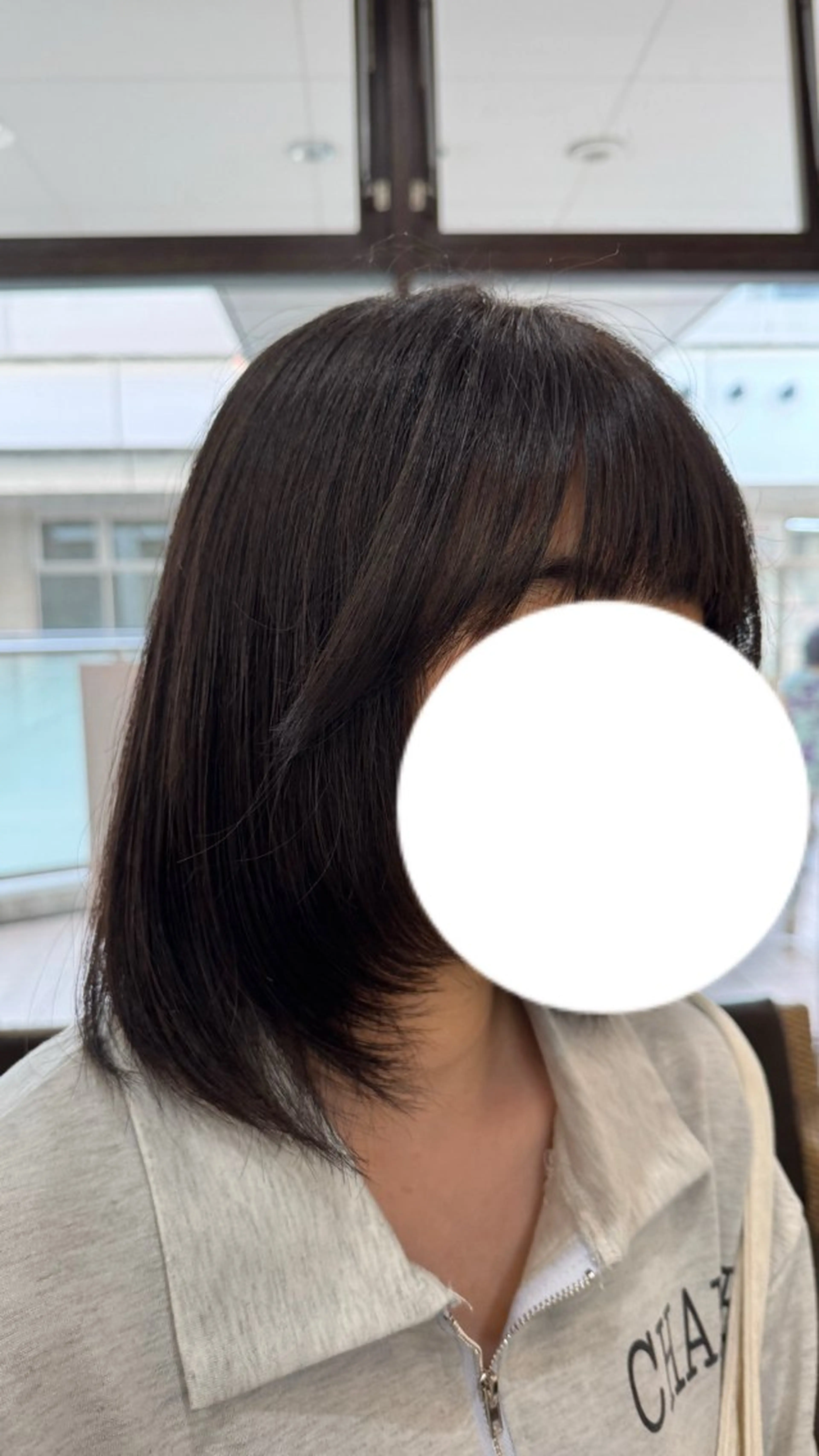 ミディアム 小達 陽菜のヘアスタイル