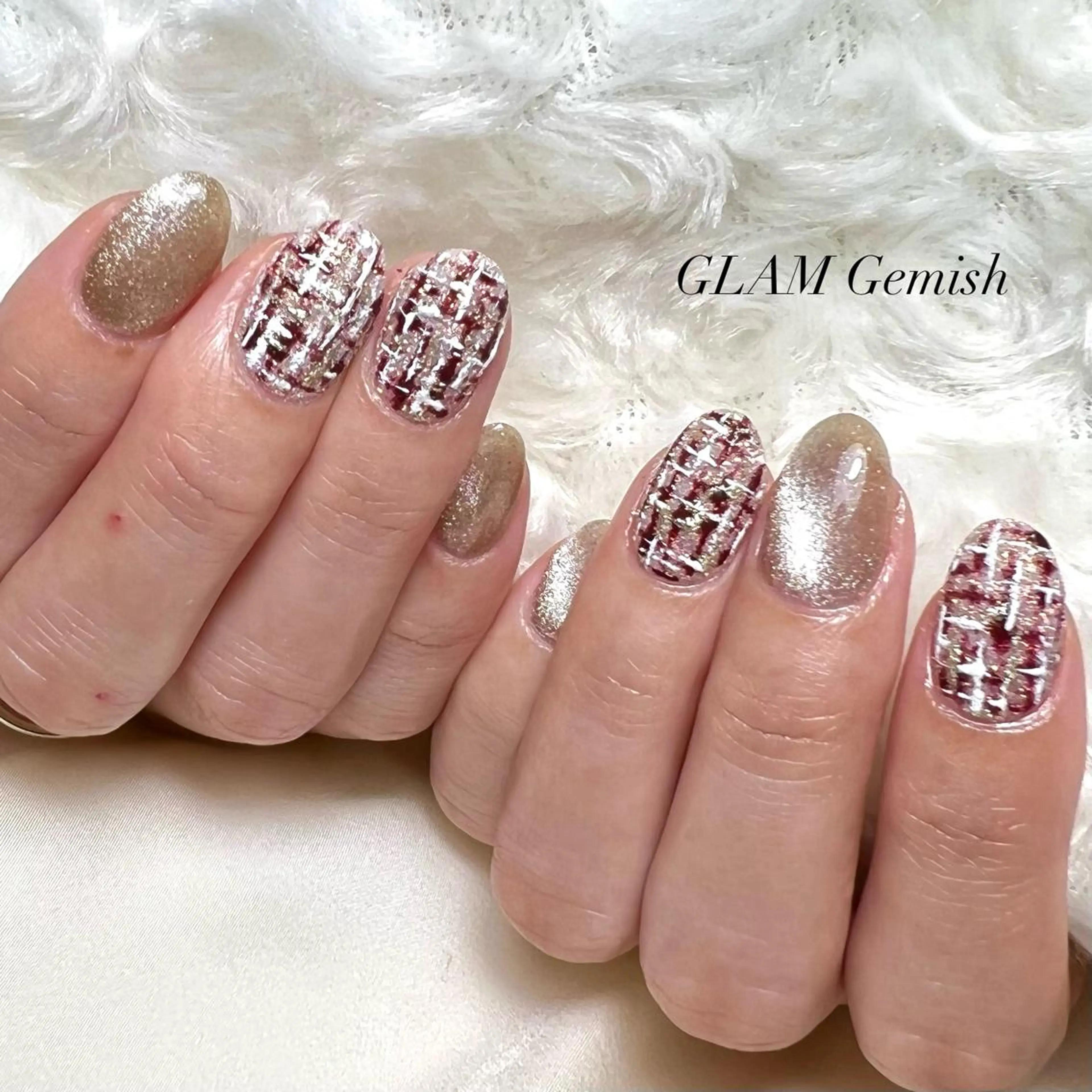 ネイル ツイードネイル 藤崎 恵梨香のネイルデザイン