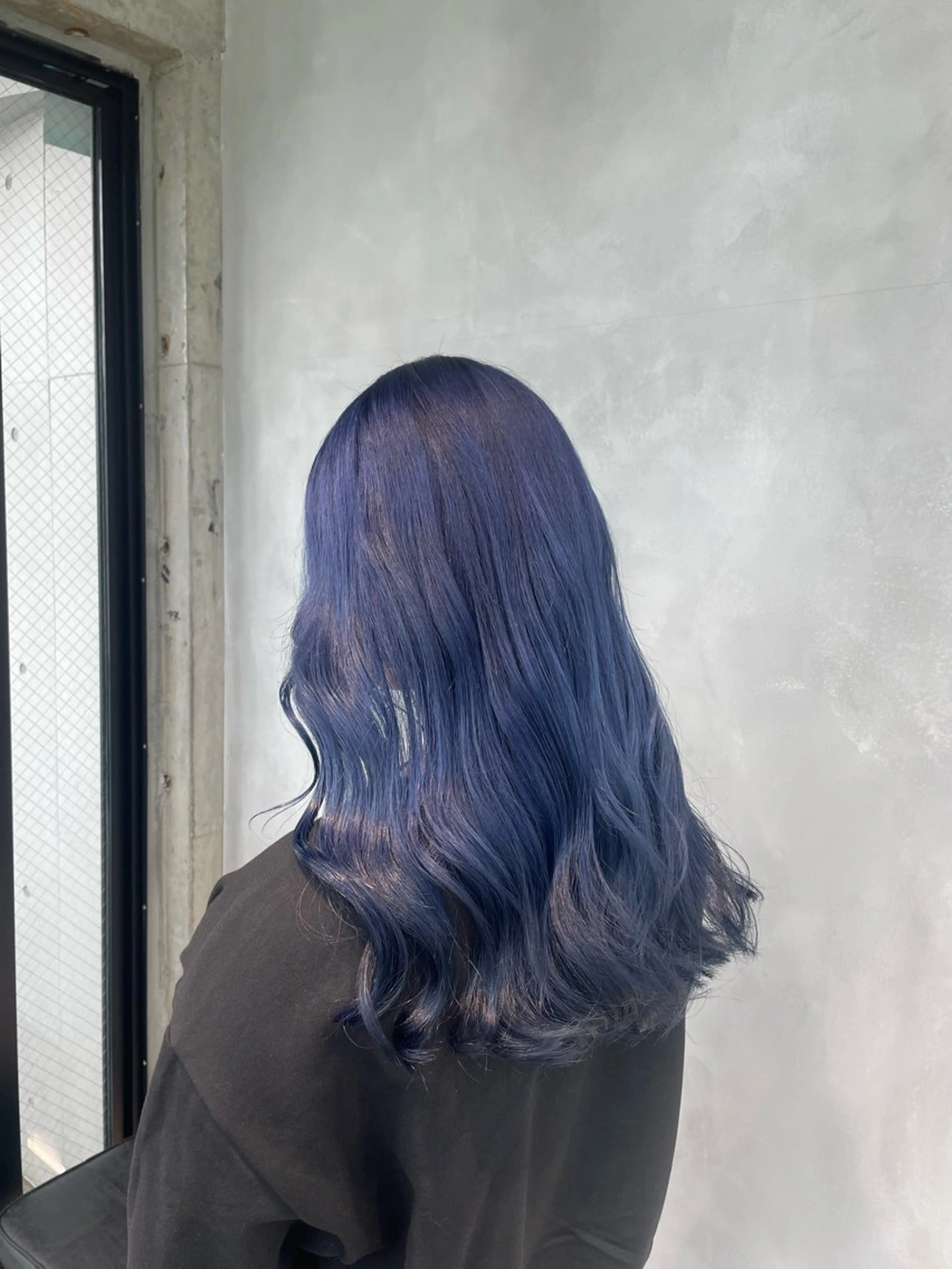 カラー ブリーチ ブルーカラー 透明感カラー ヘアカラー 暖色/ハイトーン/ カラー/HBLのヘアスタイル