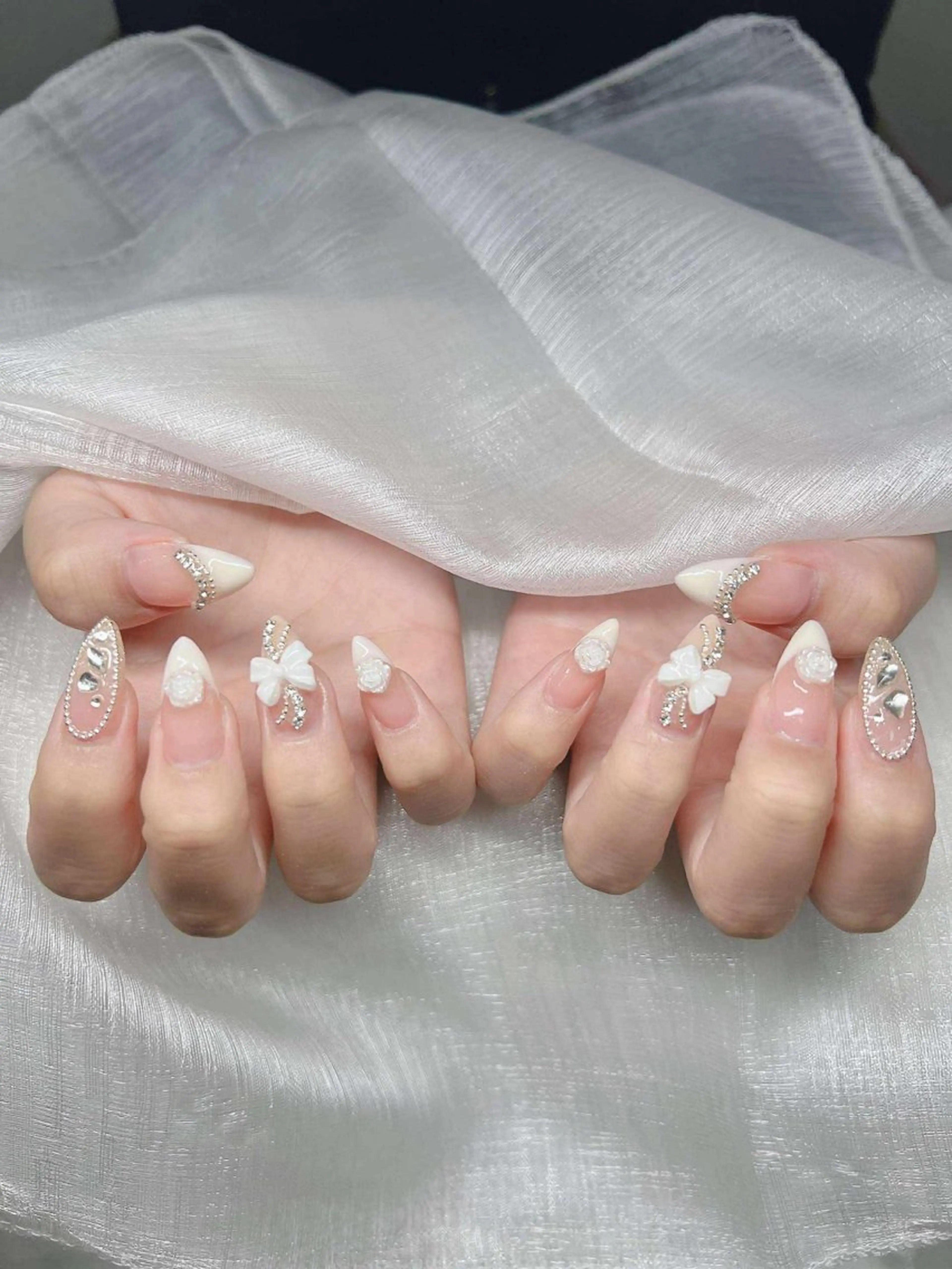 ネイル 長さ出し グラデーション 卒業式 キラキラネイル マグネットネイル ハンドネイル Lee Nailsのネイルデザイン