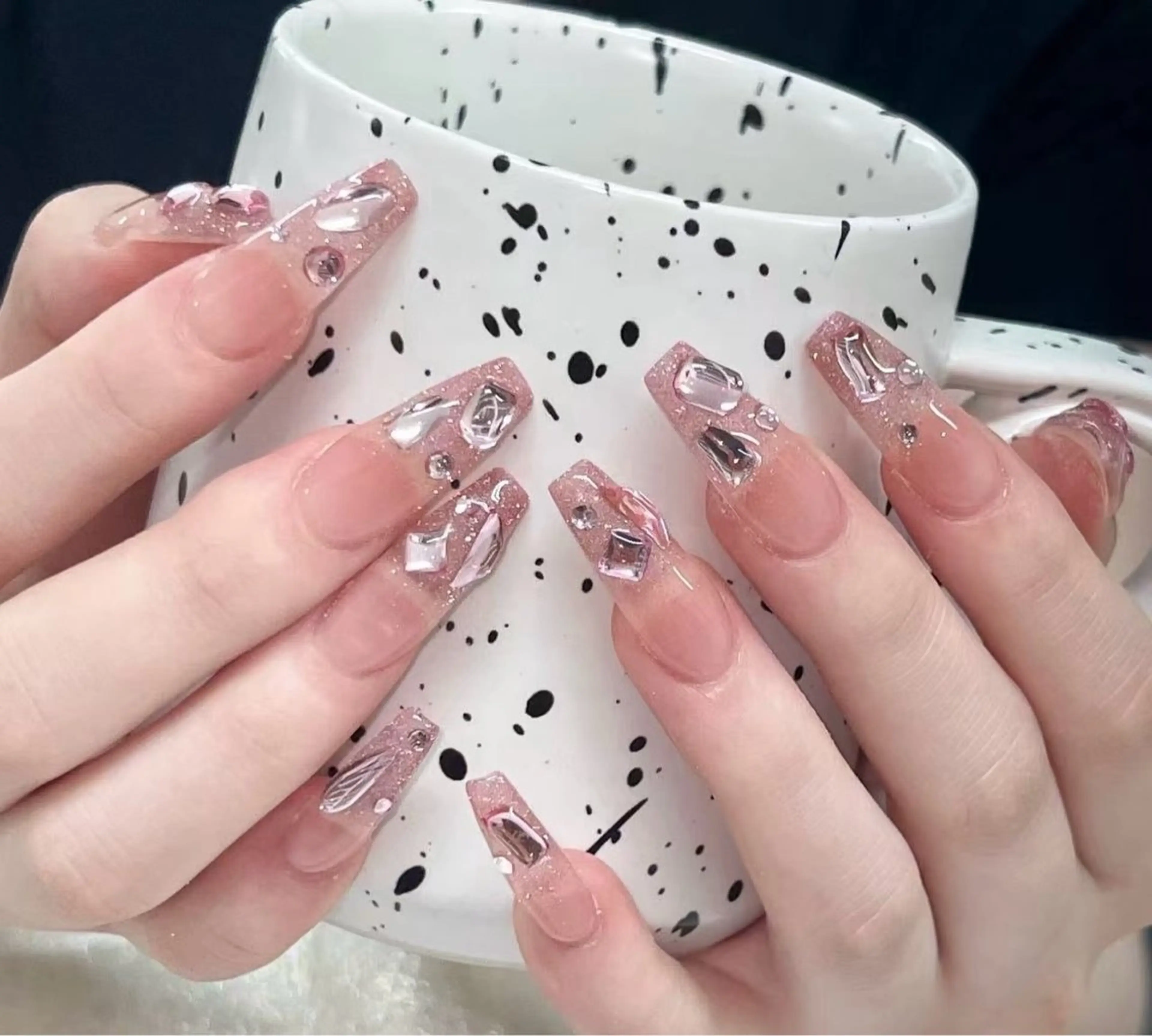 ネイル アニマル柄 チークネイル 成人式 フラッシュネイル フットネイル ハンドネイル B·U Nail大宮 長さだし専門店のネイルデザイン