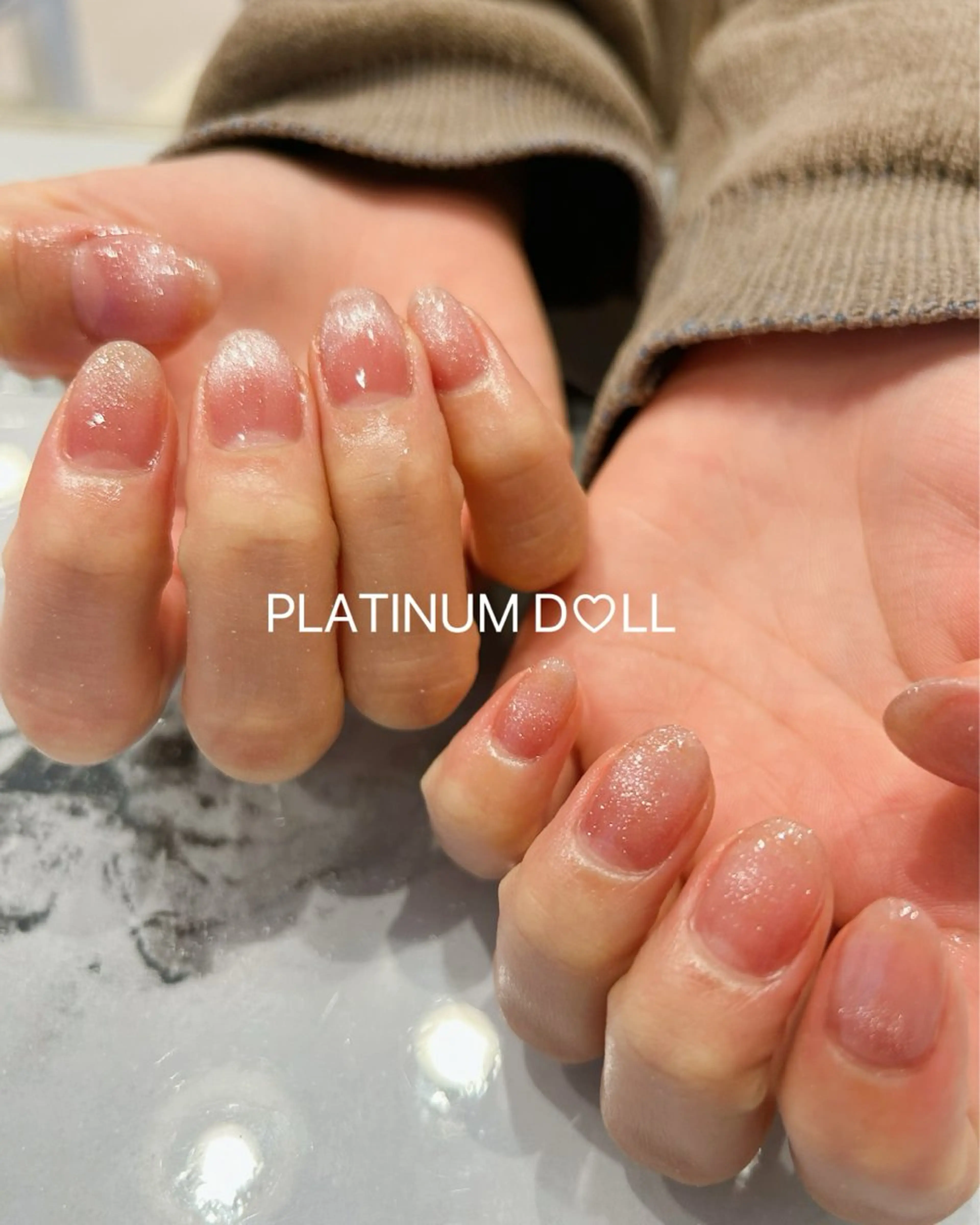 ネイル グラデーション マグネットネイル オフィスネイル ワンカラーネイル シンプルネイル ハンドネイル 🎀大人nail /NOISMはな🎀のネイルデザイン