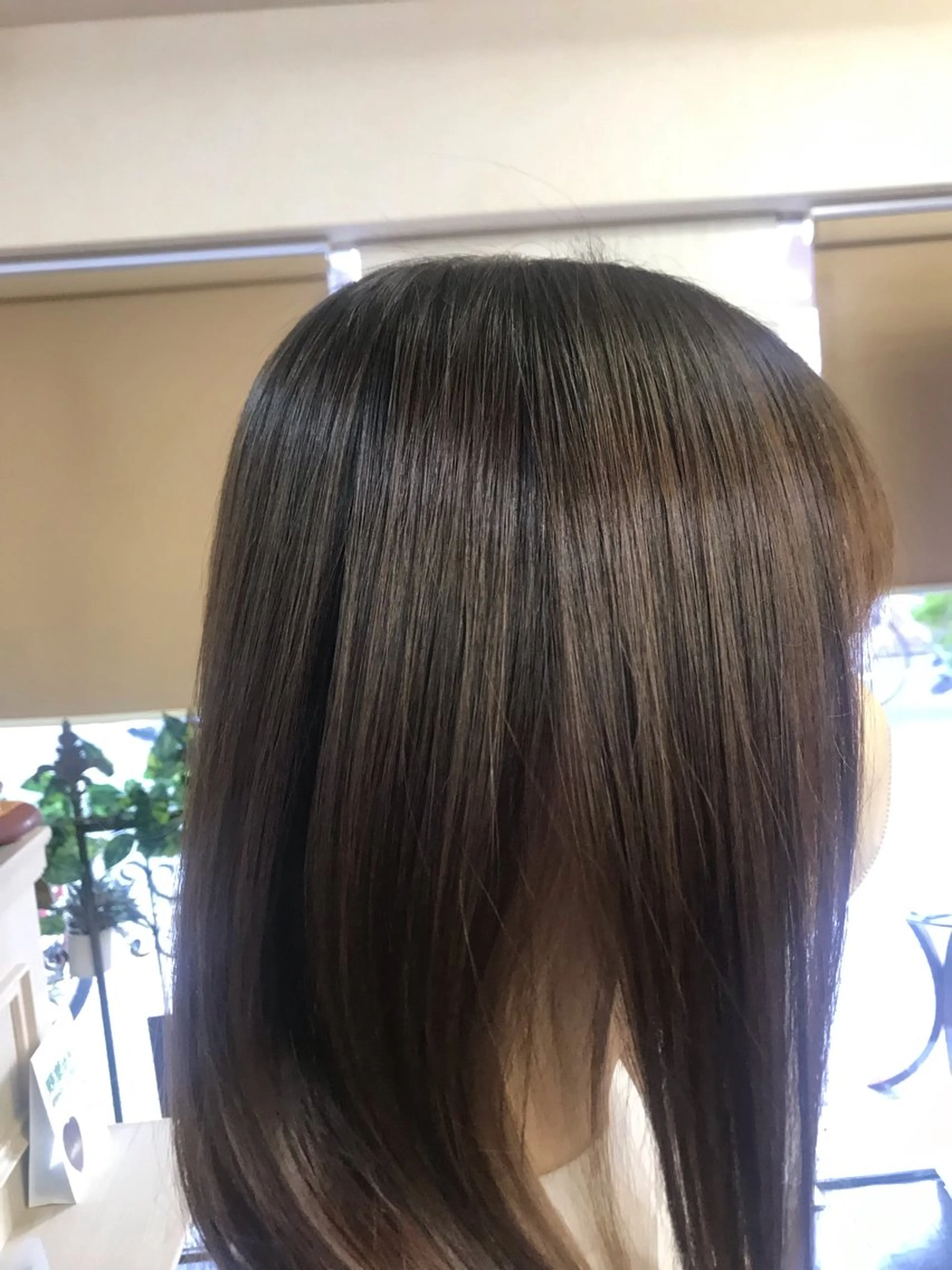 セミロング パーマ 桧山 真のヘアスタイル