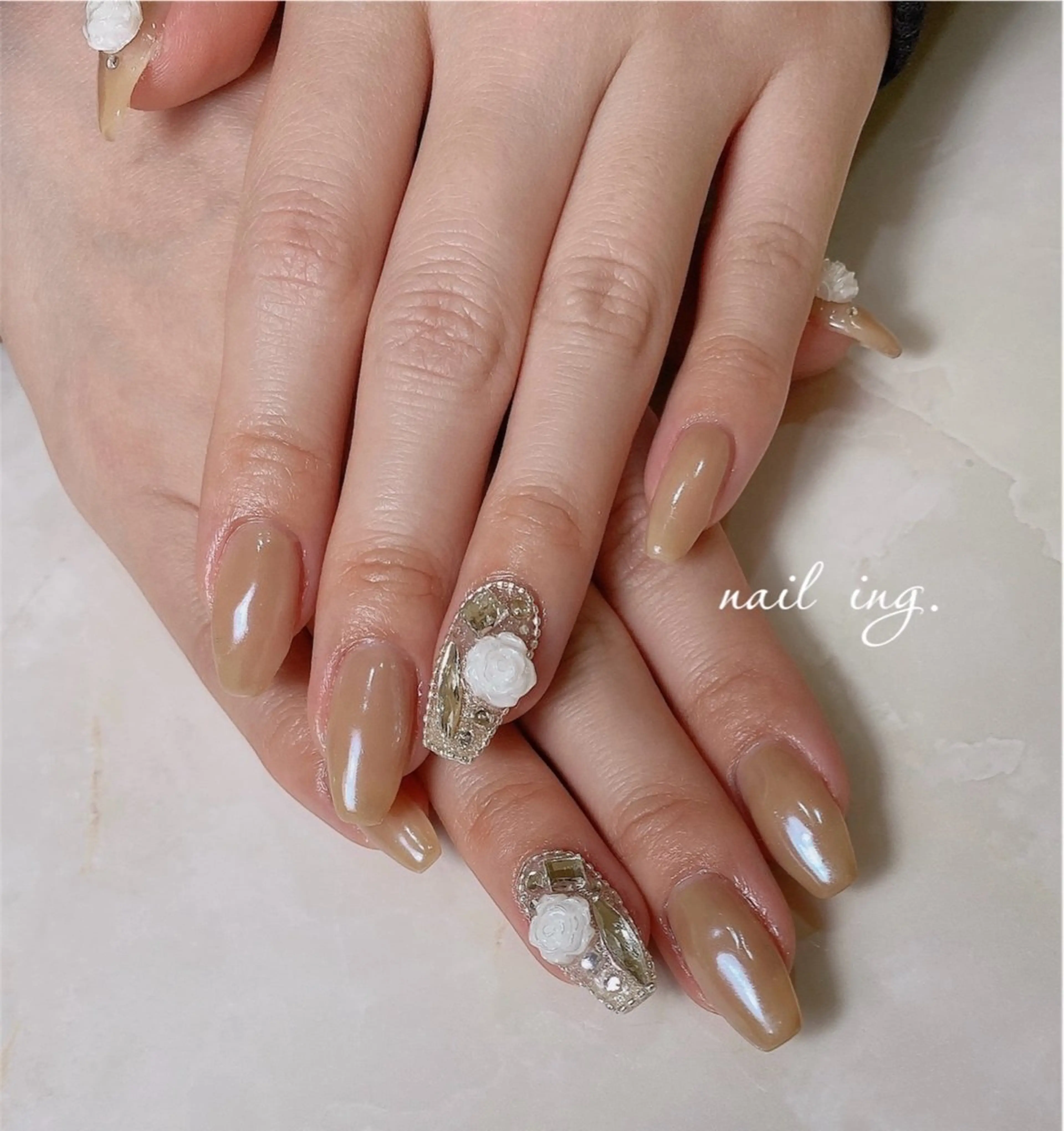 ネイル シンプルネイル ｉｎｇ .のネイルデザイン