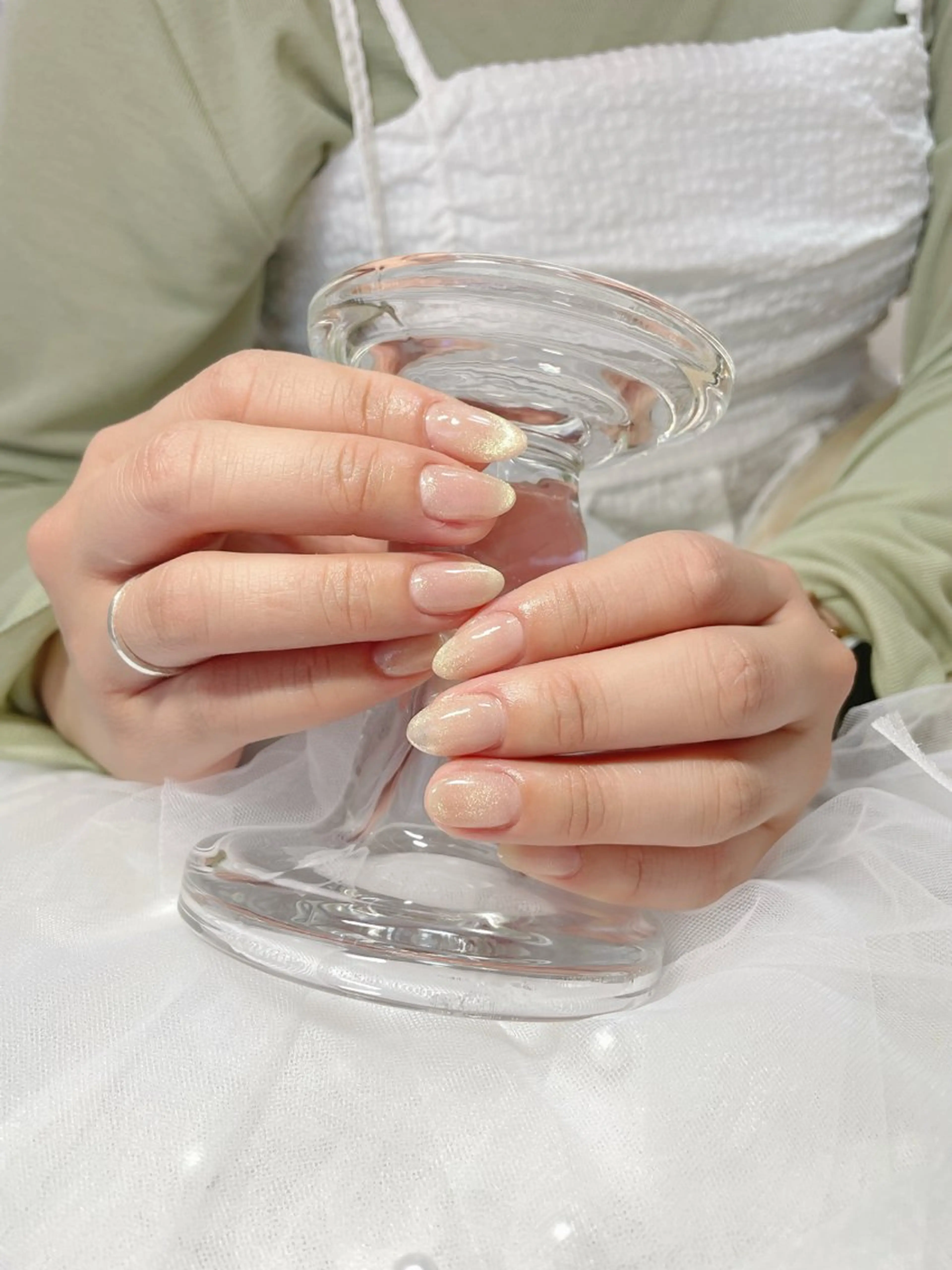 ネイル ハンドネイル nail room utouto所属・横田 綾乃のネイルデザイン