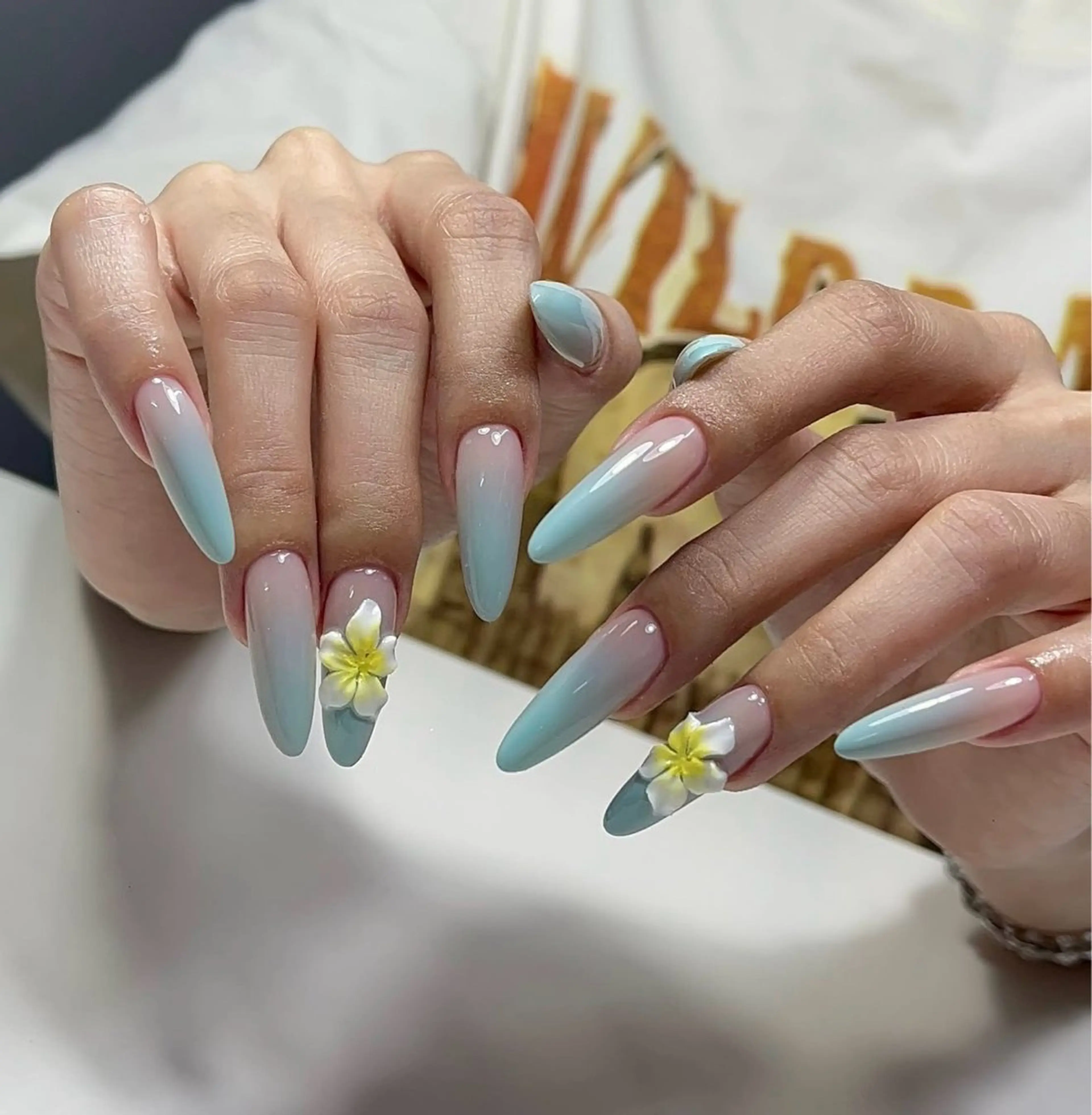 ネイル アートネイル チークネイル 氷ネイル・うるうるネイル 韓国ネイル マグネットネイル ハンドネイル NAILS168 新大久保店のネイルデザイン