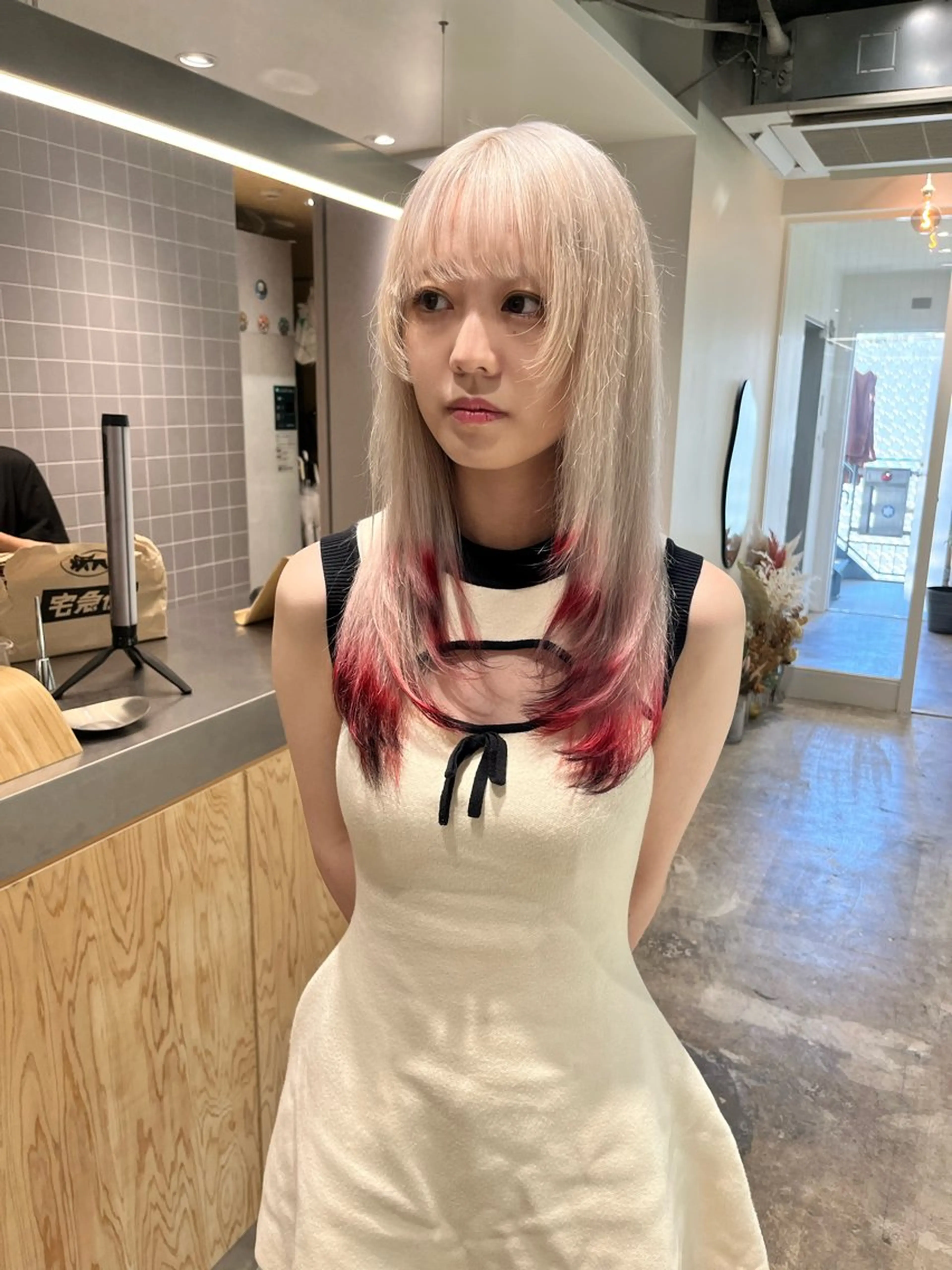 セミロング 🌈ハイトーン/ ワタル🌈のヘアスタイル