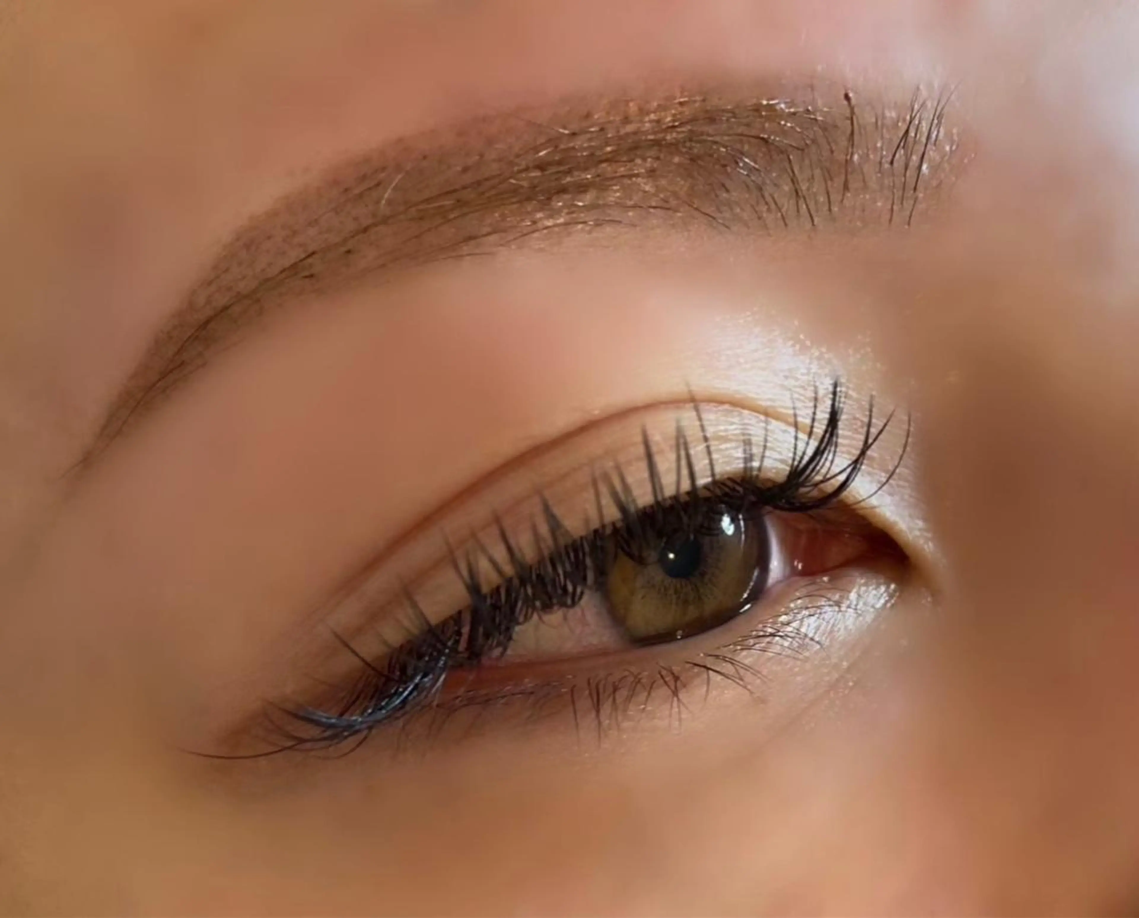 ╲人気メニュー╱ボリュームラッシュ100束￥6600の写真