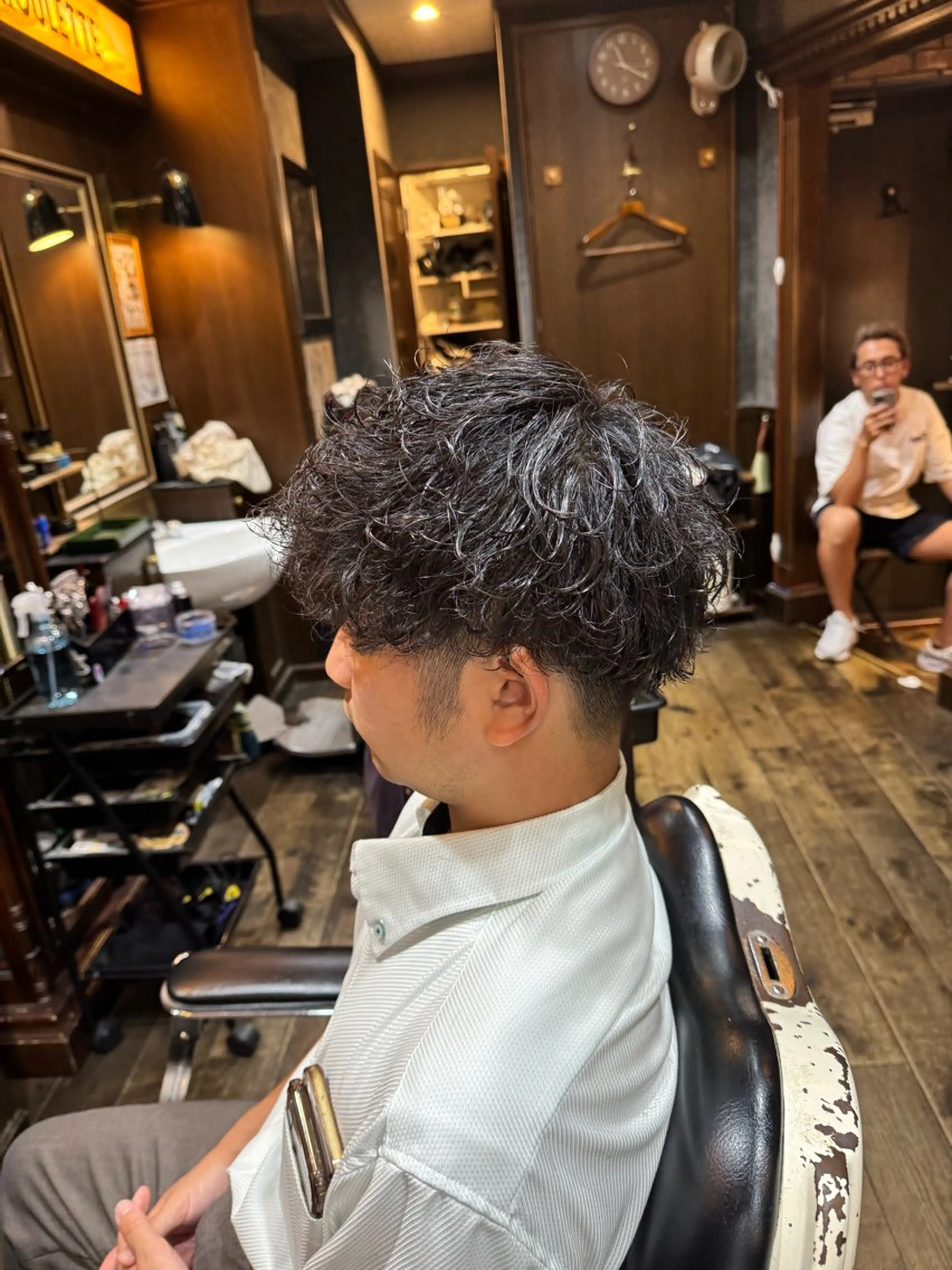 ミディアム パーマ メンズ ヒロ銀座　無料 フェード　細内のヘアスタイル