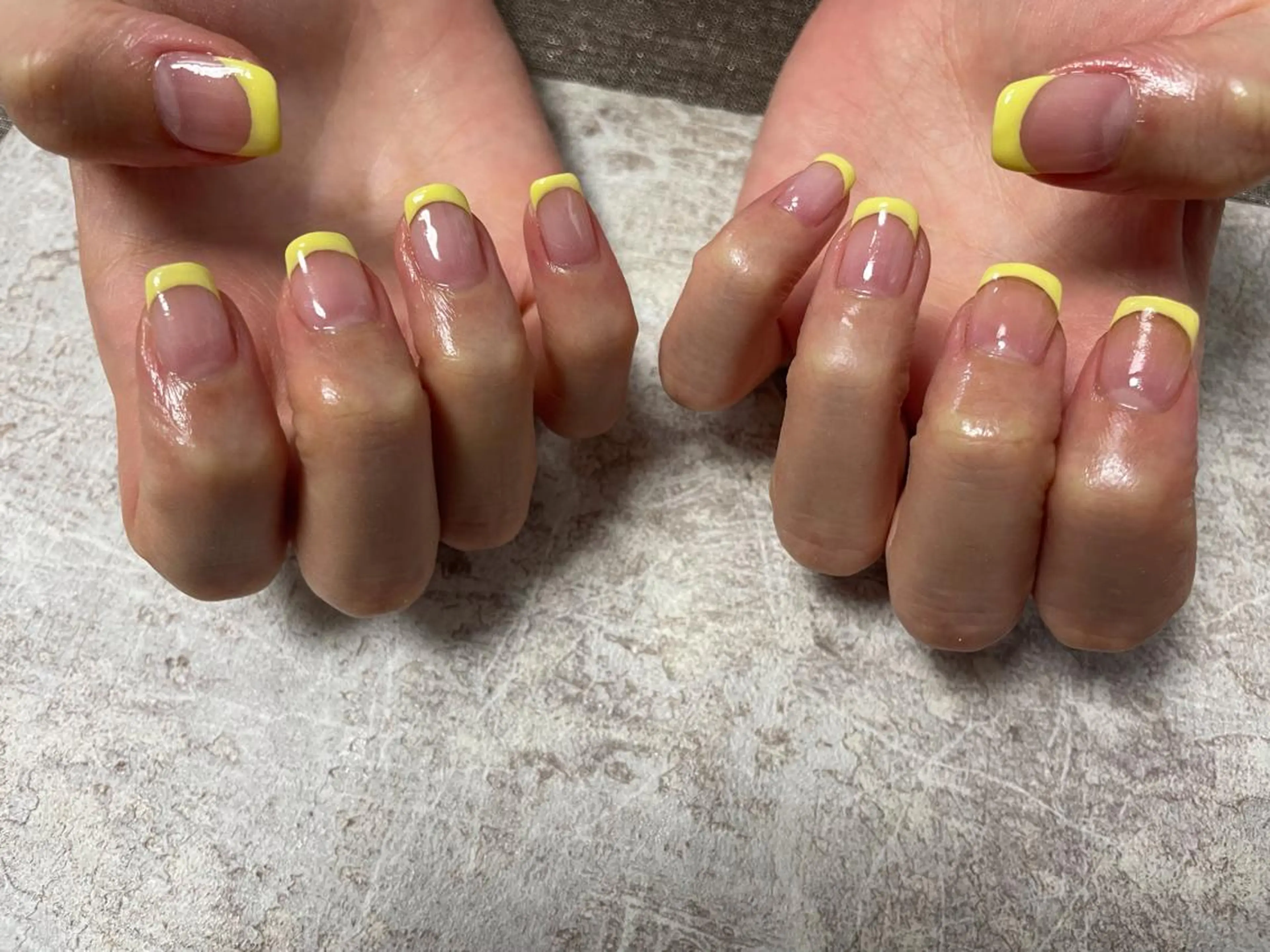 ネイル フレンチネイル mogunail &blowのネイルデザイン