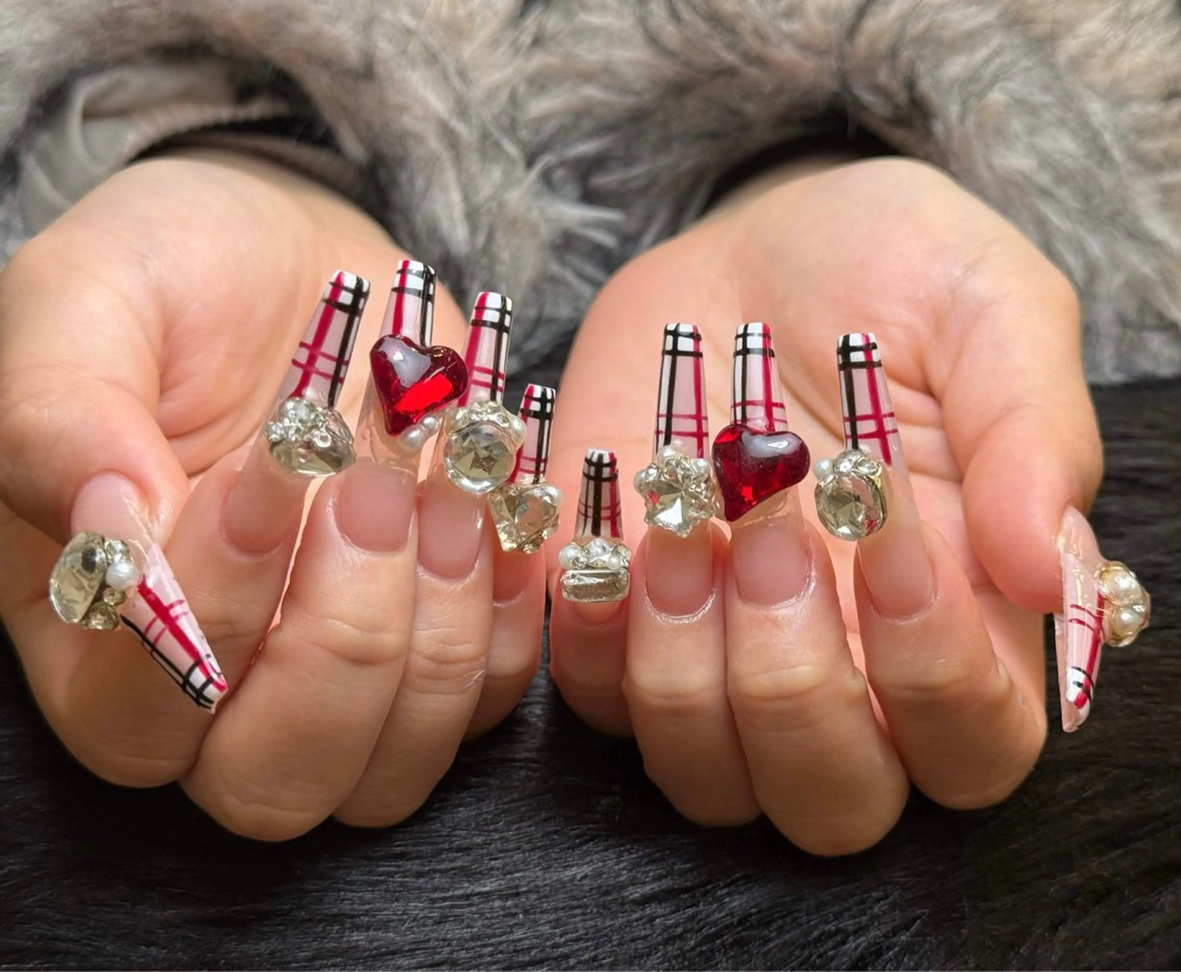 ネイル アートネイル 成人式 ジェルネイル ニュアンスネイル 夏ネイル ハンドネイル Jenn Nail Salonのネイルデザイン