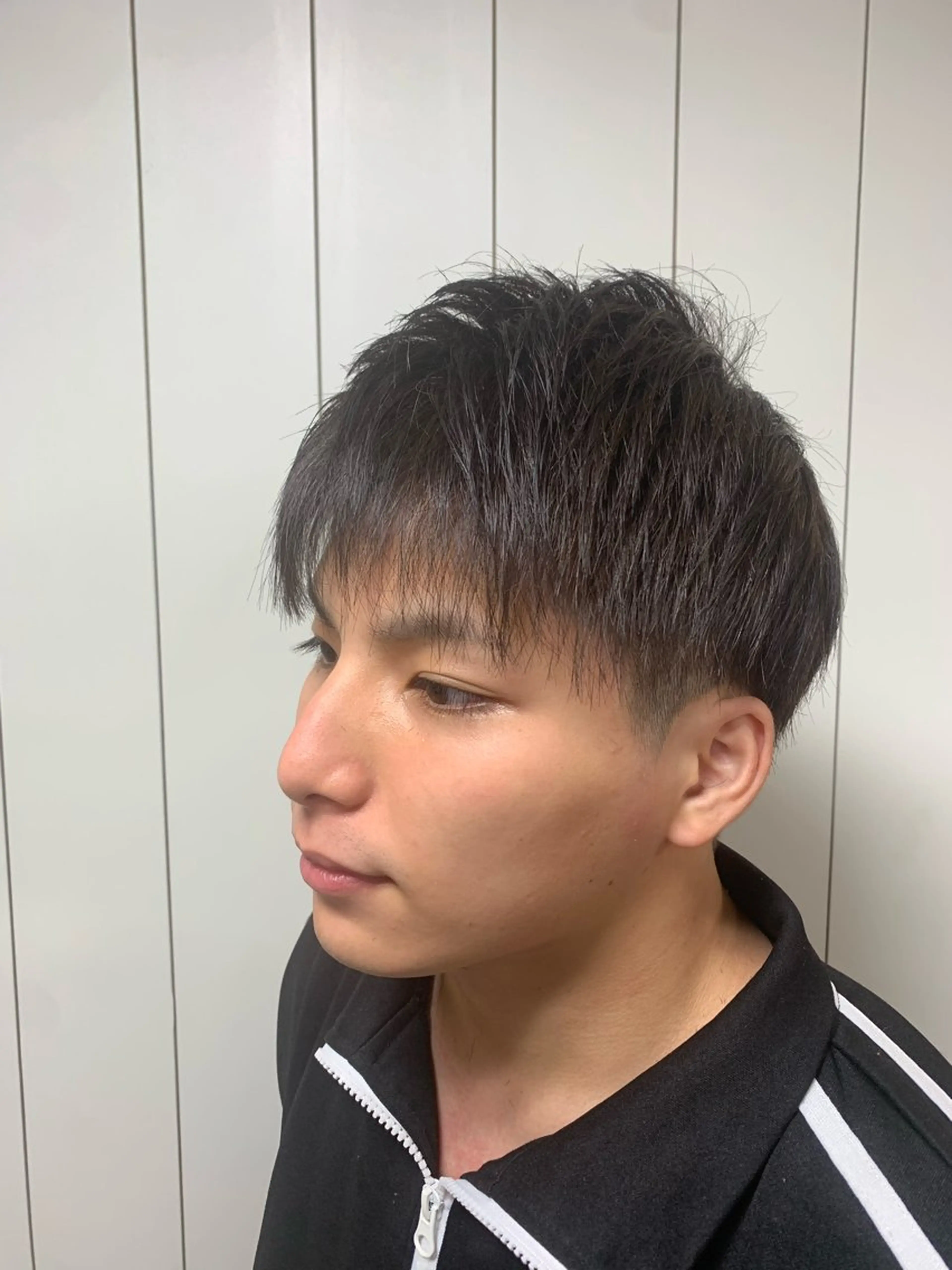 ショート メンズ 関田 周人のヘアスタイル