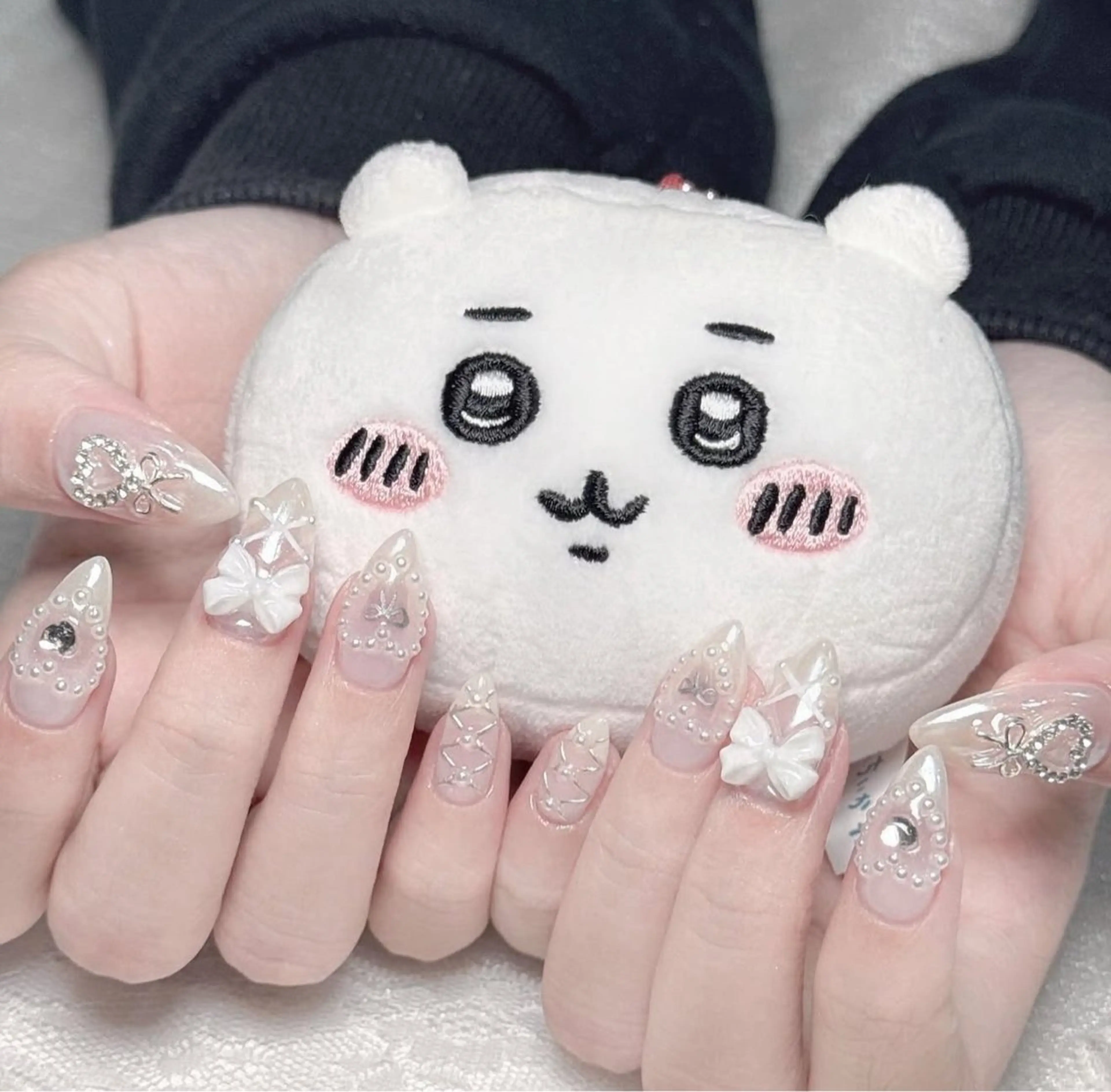 ネイル アニマル柄 オーロラネイル チークネイル フラッシュネイル ジェルネイル Tira Nailのネイルデザイン