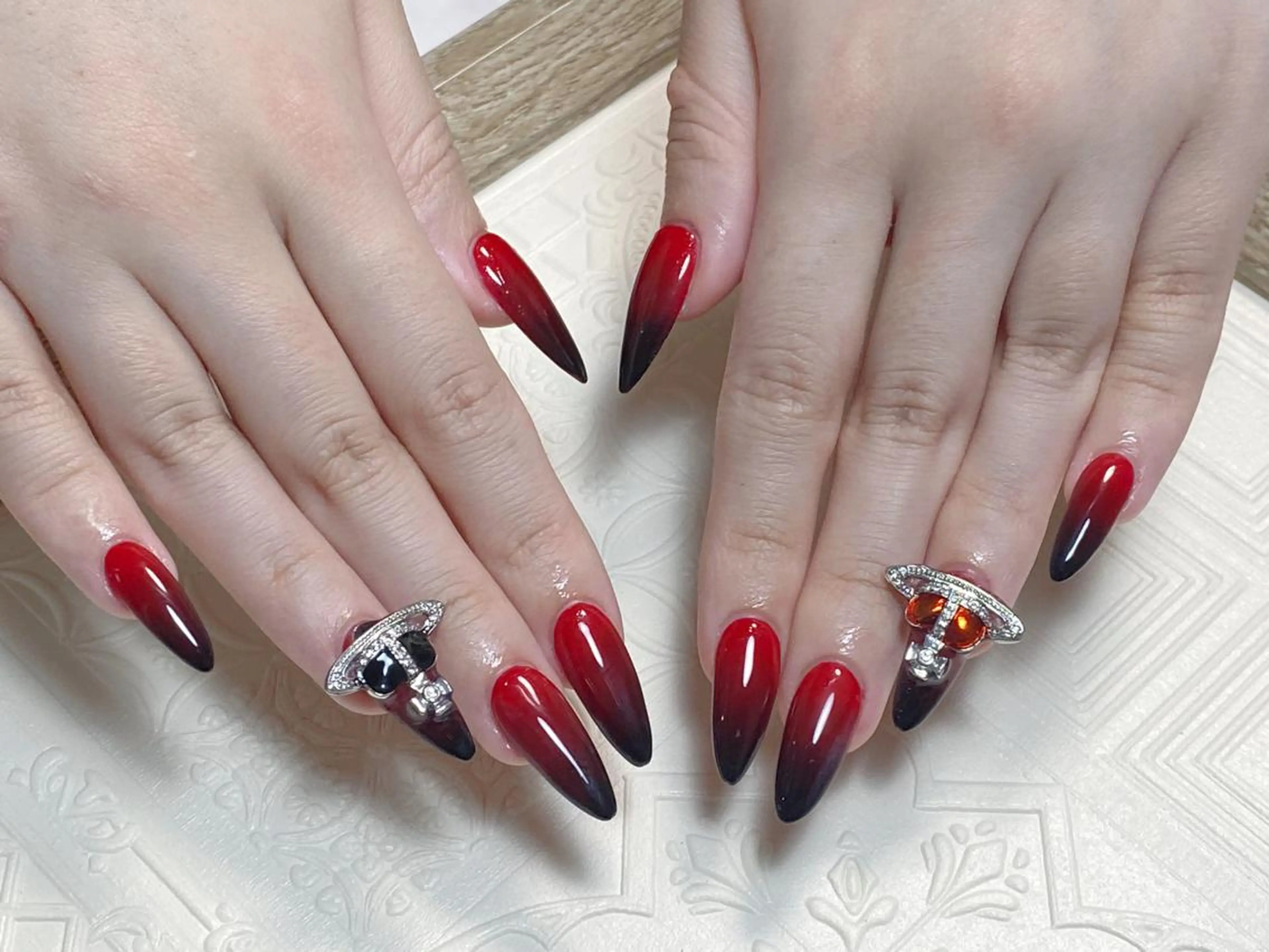 ネイル 長さ出し フットネイル フレンチネイル ジェルネイル ガラスフレンチ MSSugar Nailのネイルデザイン