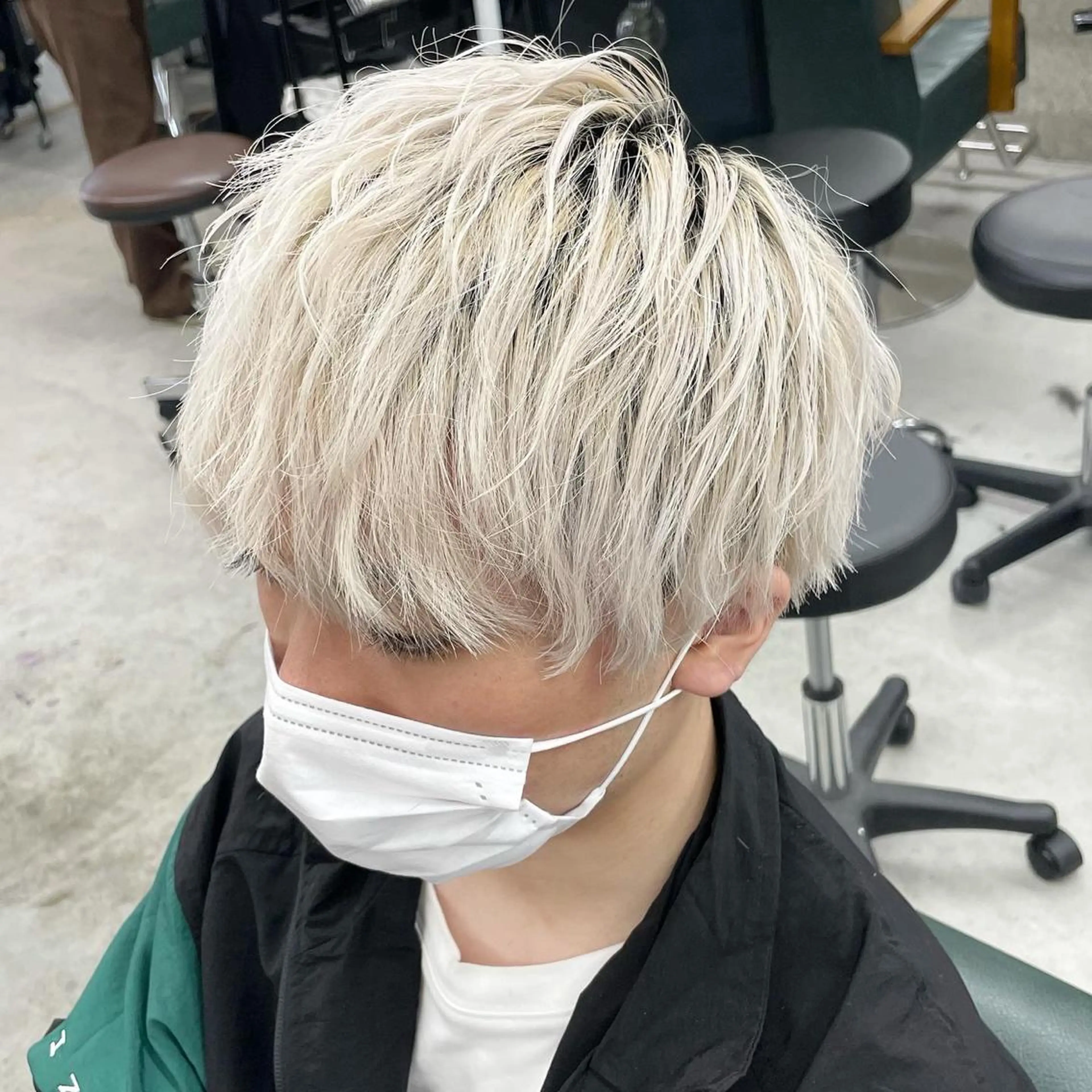 ショート カラー メンズ Lull1人美容室 バレイヤージュのヘアスタイル