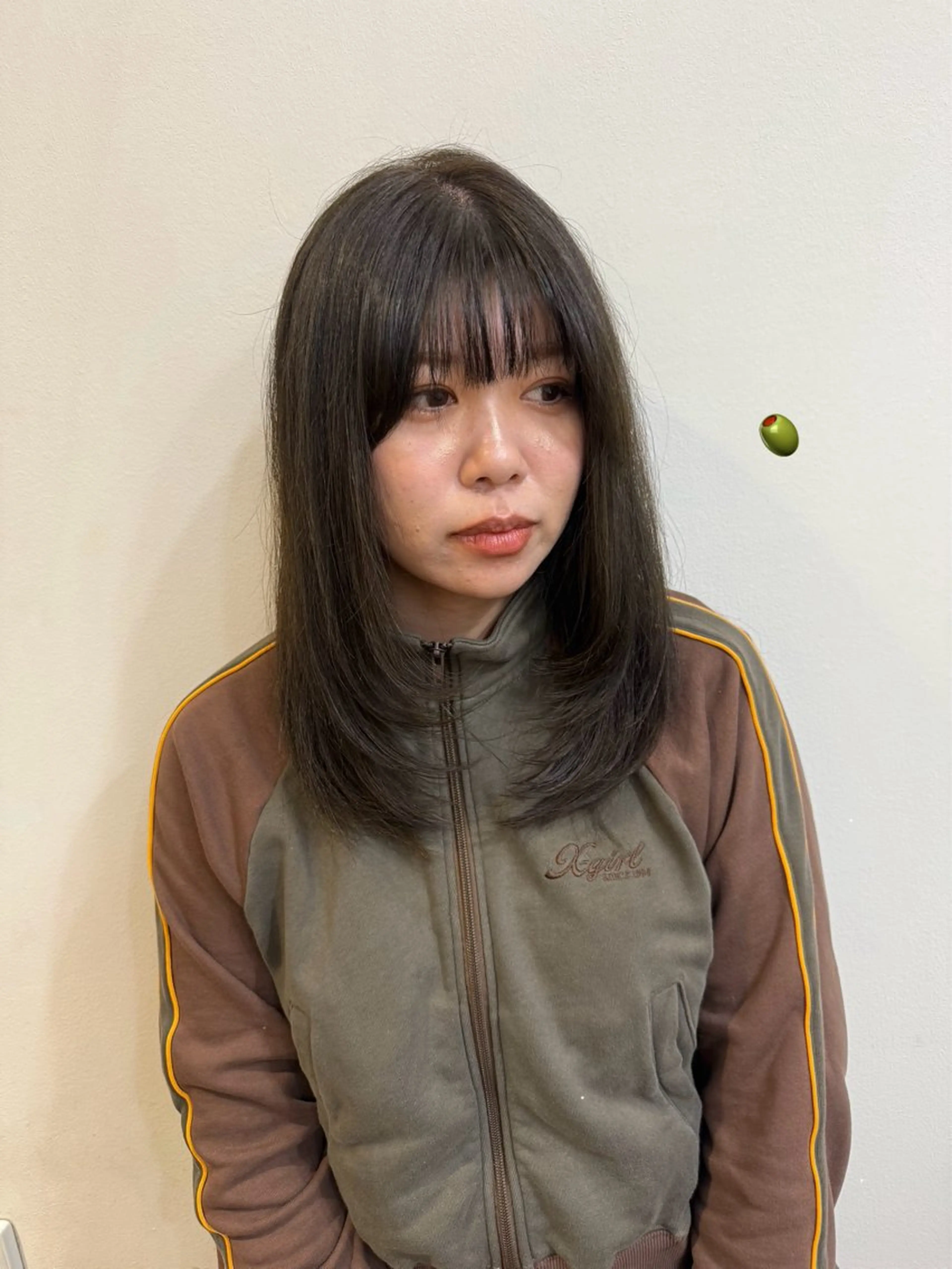 ミディアム Rinka/レイヤー /透明感カラーのヘアスタイル