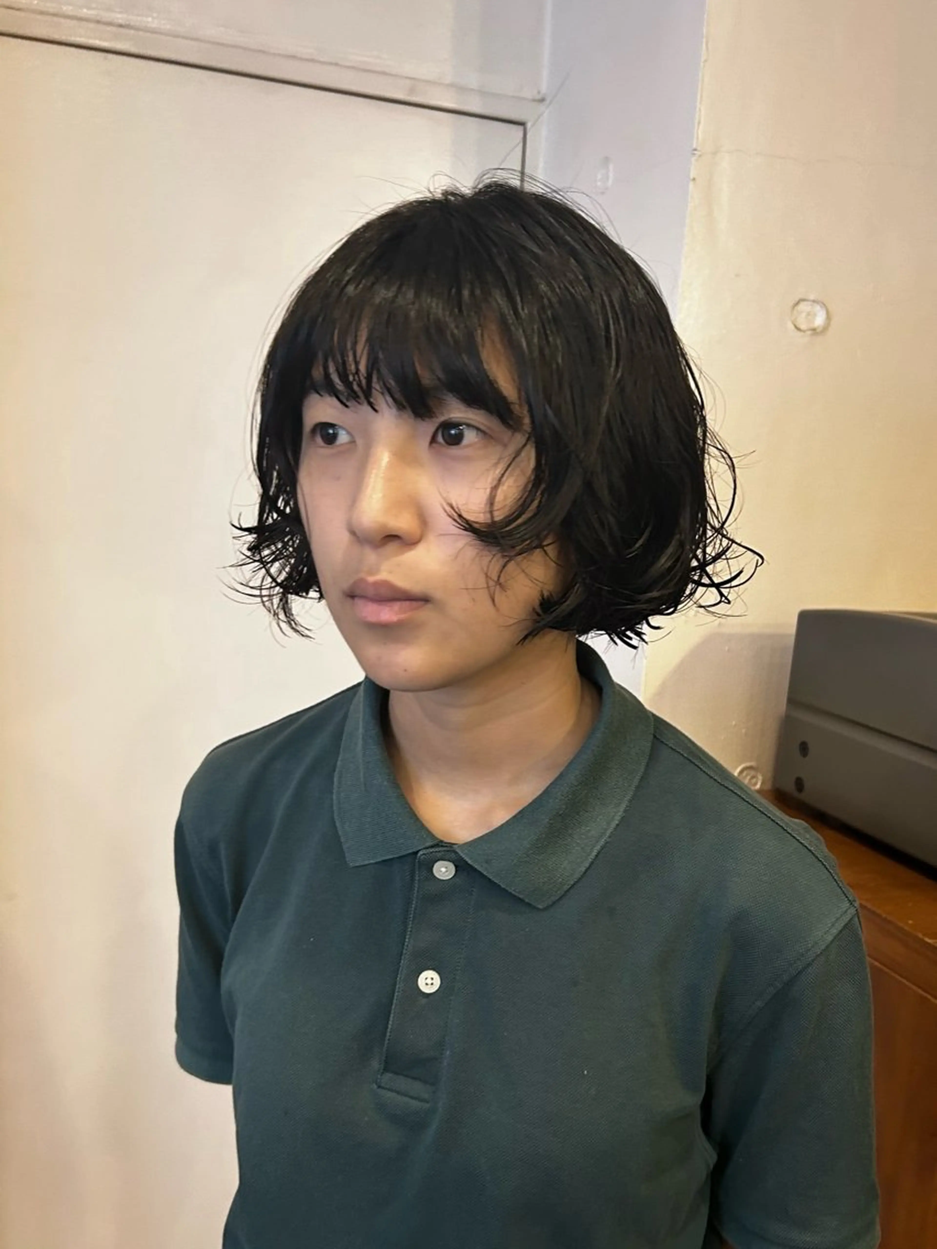 ショート パーマ 佐藤 優里奈のヘアスタイル