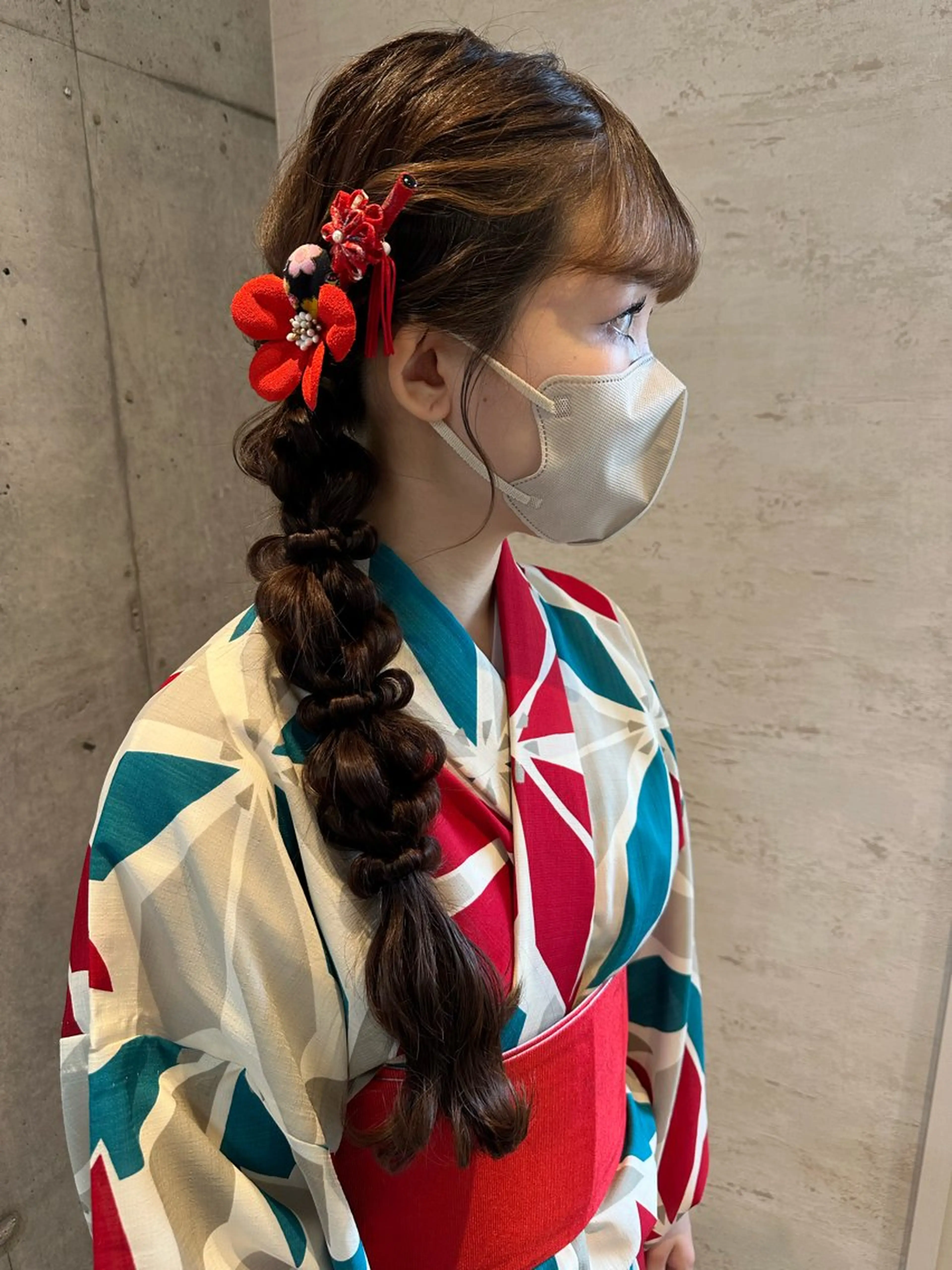 ロング ヘアアレンジ 女性に人気♪ はやしほのかのヘアスタイル