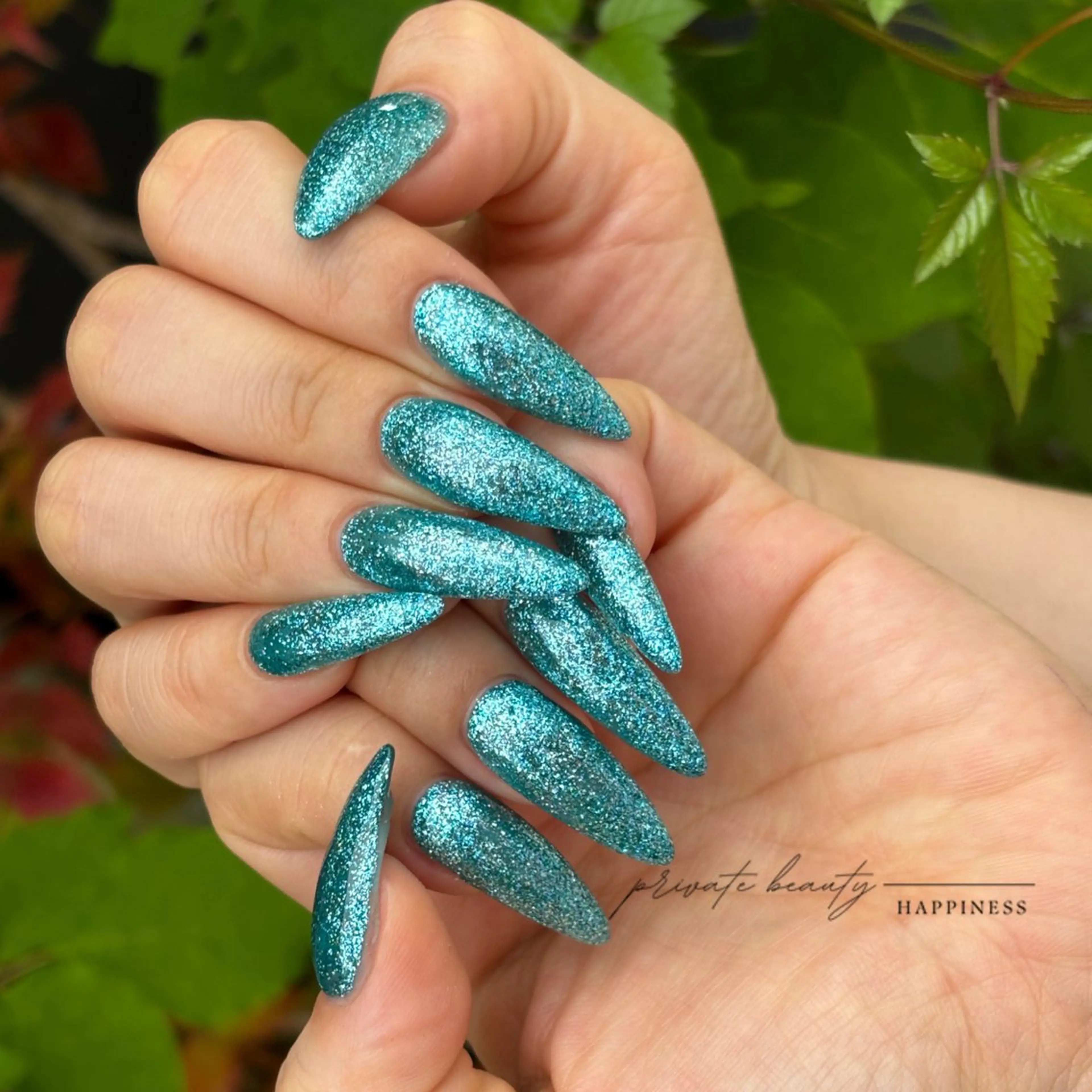 ネイル 韓国ネイル ワンホンネイル happiness nailのネイルデザイン