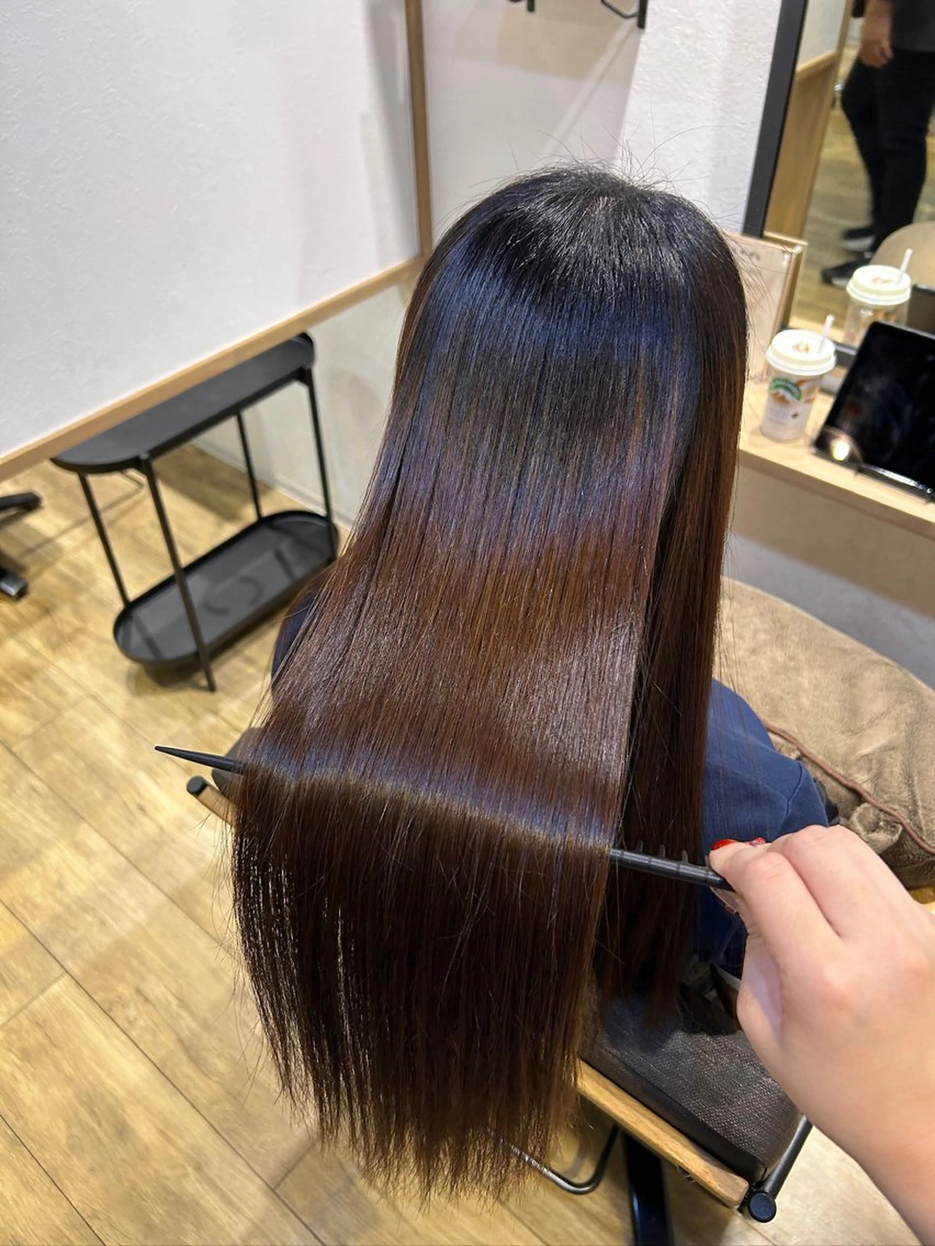 【minimo限定】当店自慢の予防美容をしながらするので、ダメージ最小限で《髪質改善縮毛矯正》ができます！🍯🐝の写真