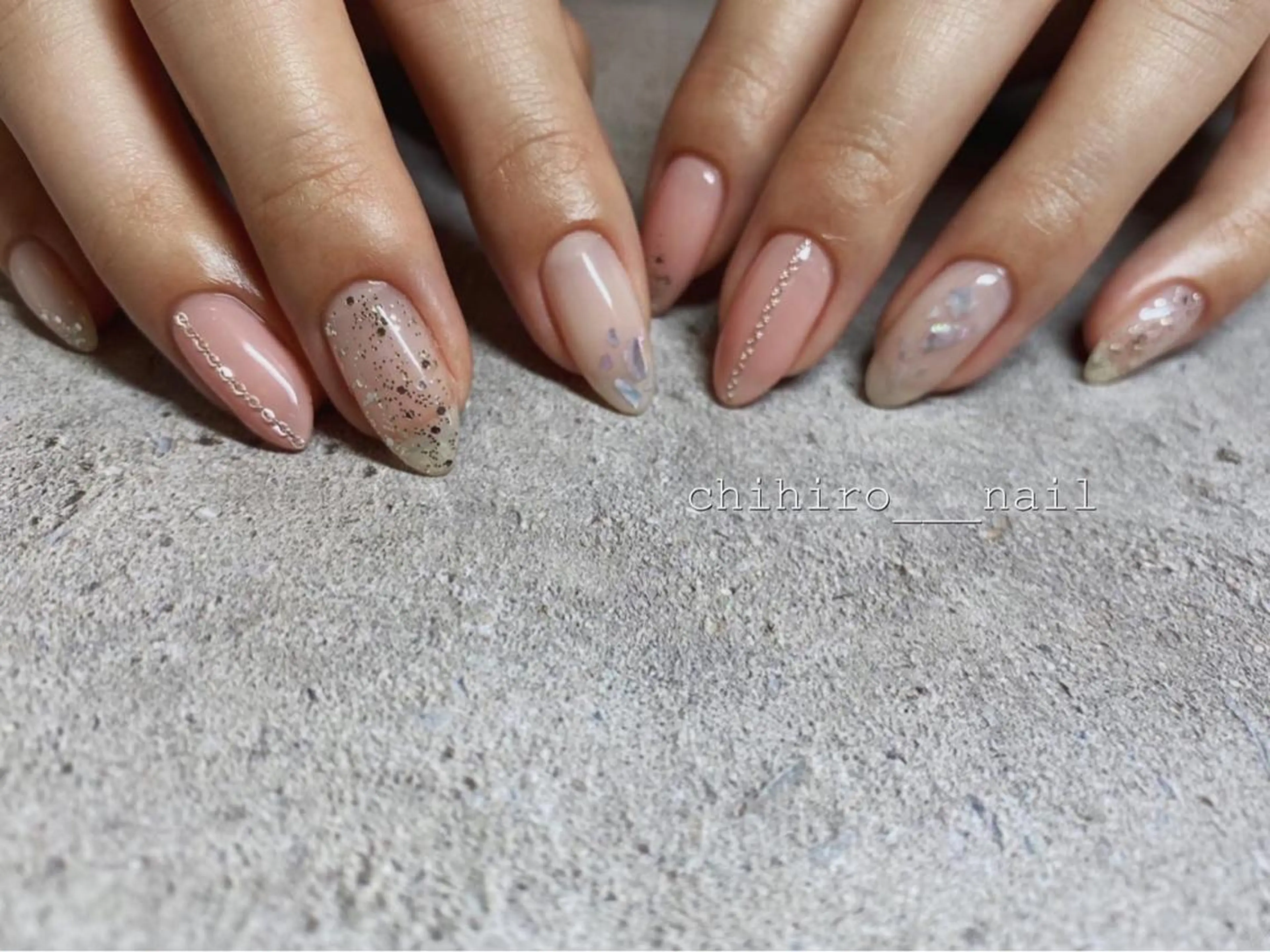 ミディアム カラー ネイル アートネイル フレンチネイル ジェルネイル マグネットネイル ニュアンスネイル ハンドネイル chihiro 小路ネイルのネイルデザイン