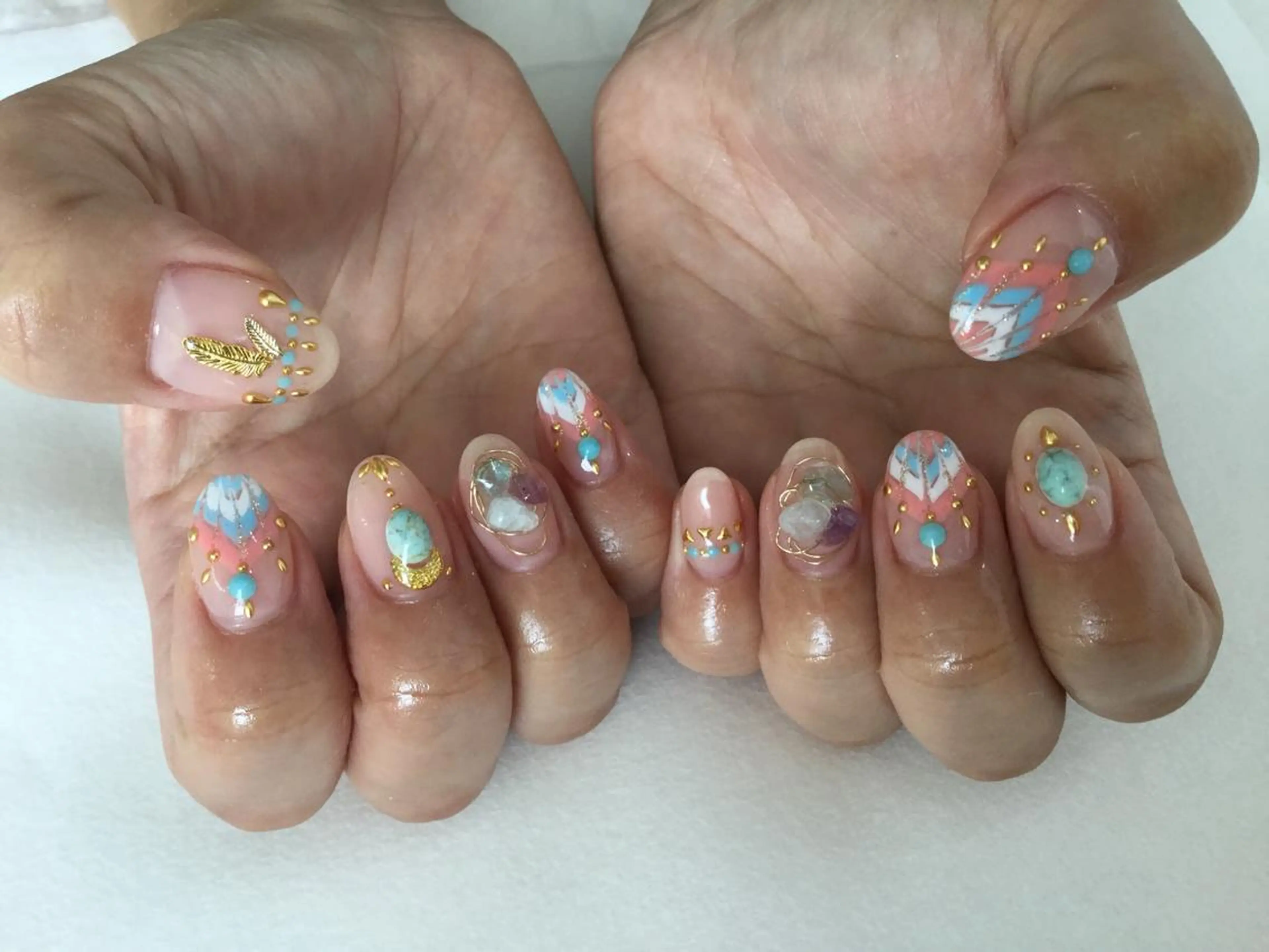 ネイル ハンドネイル 💎🐰 saki. m 🐰💎のネイルデザイン