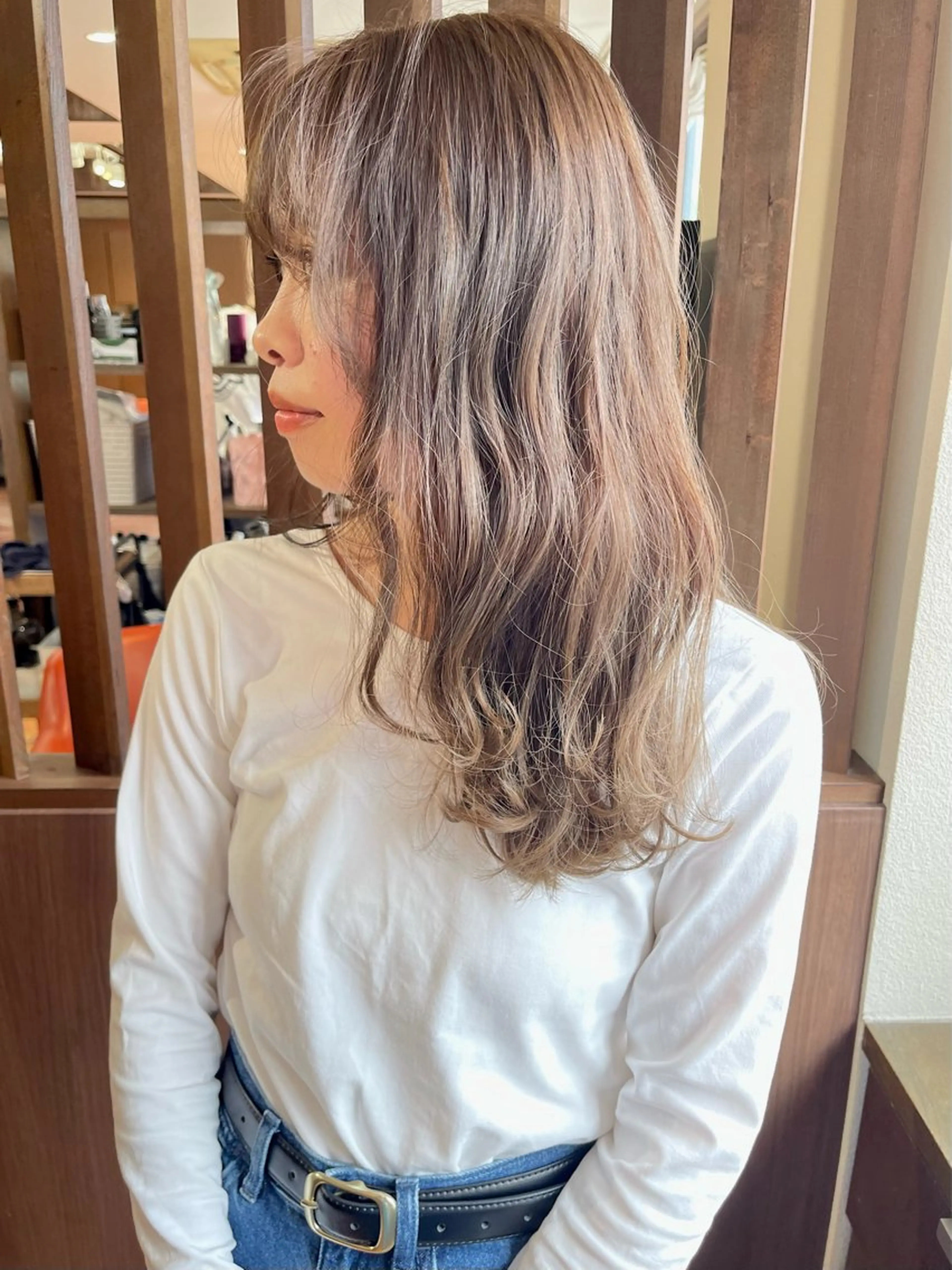 ミディアム カラー ブリーチ ブリーチなしカラー カット ヘアカラー トリートメント 田室 和幸のヘアスタイル