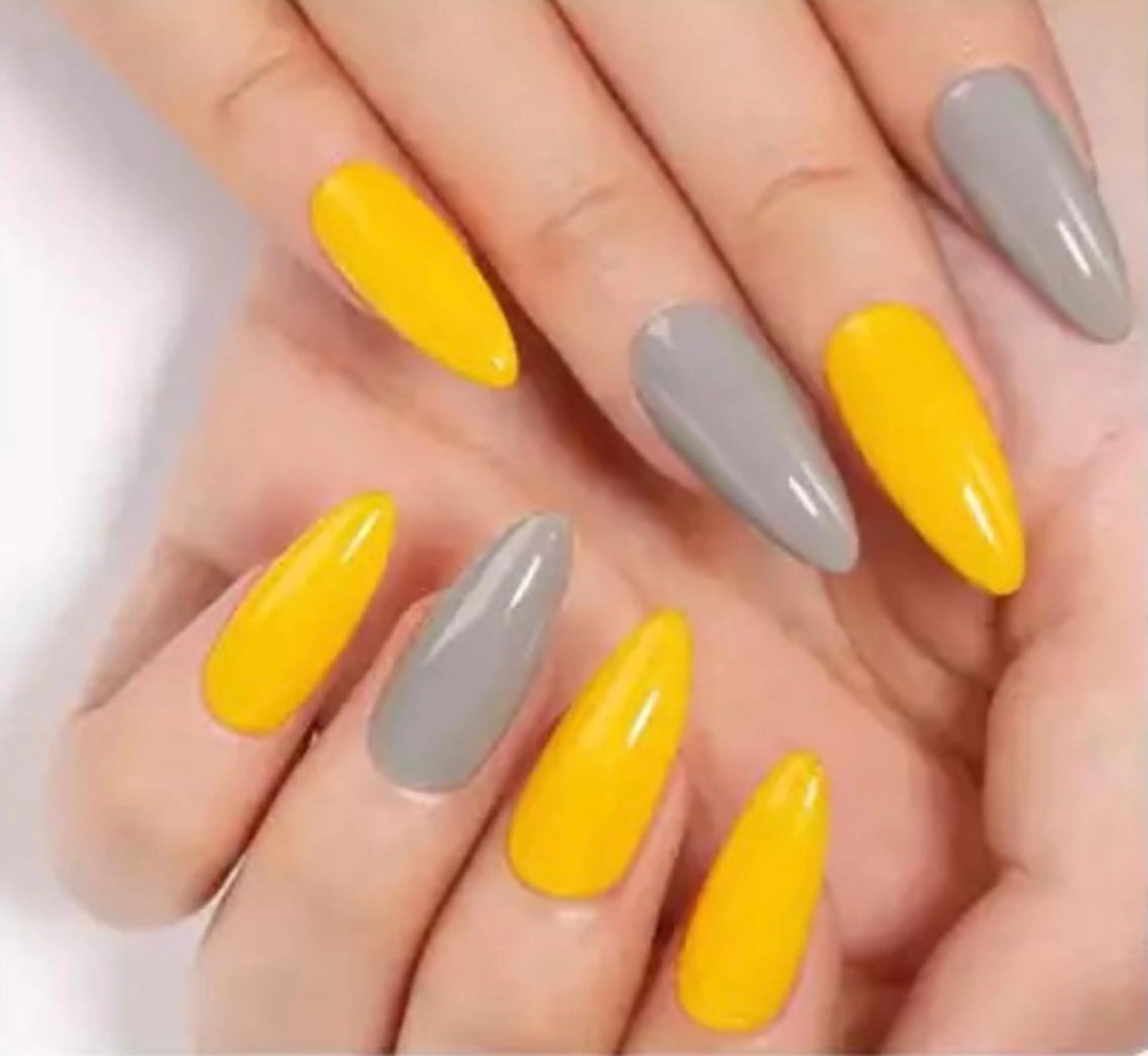 ネイル Makana Mana所属・Makana Manaのネイルデザイン