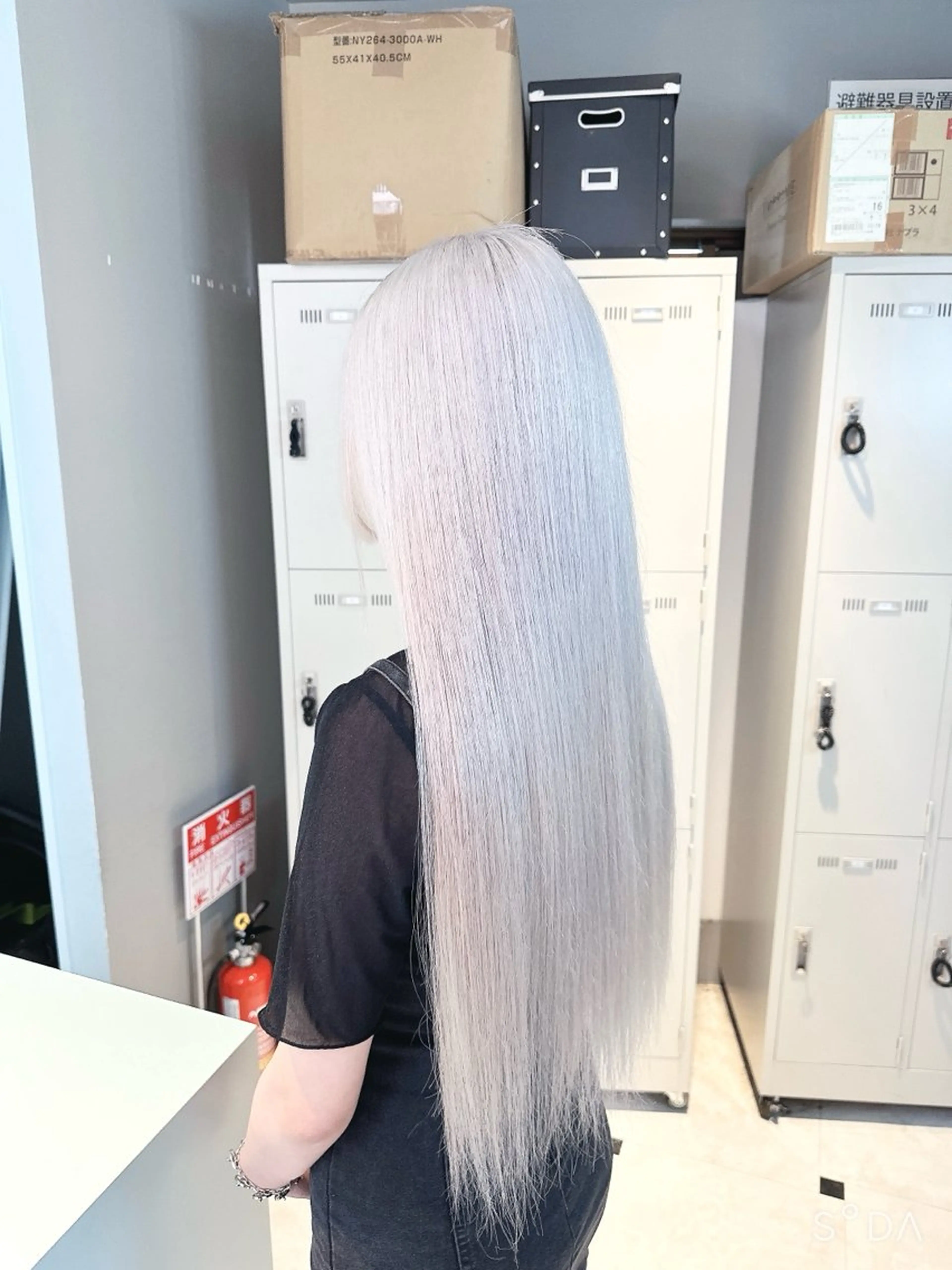 ロング カラー ヘアカラー トリートメント ヘッドスパ ヘアセット 🪄池袋ハイトーン 🪄ブリーチカラーのヘアスタイル