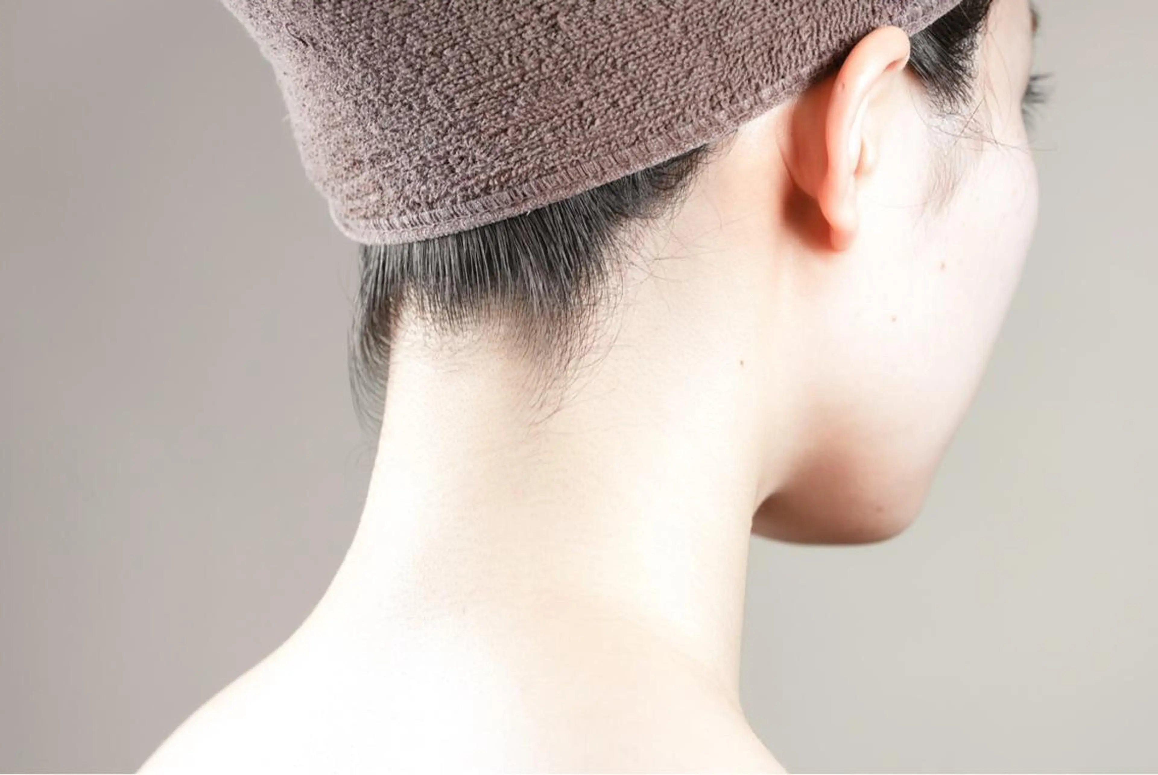 月1回の定期ケアにおすすめです🪒🫧お顔剃り（眉毛カット込）襟足•選べるパックの写真