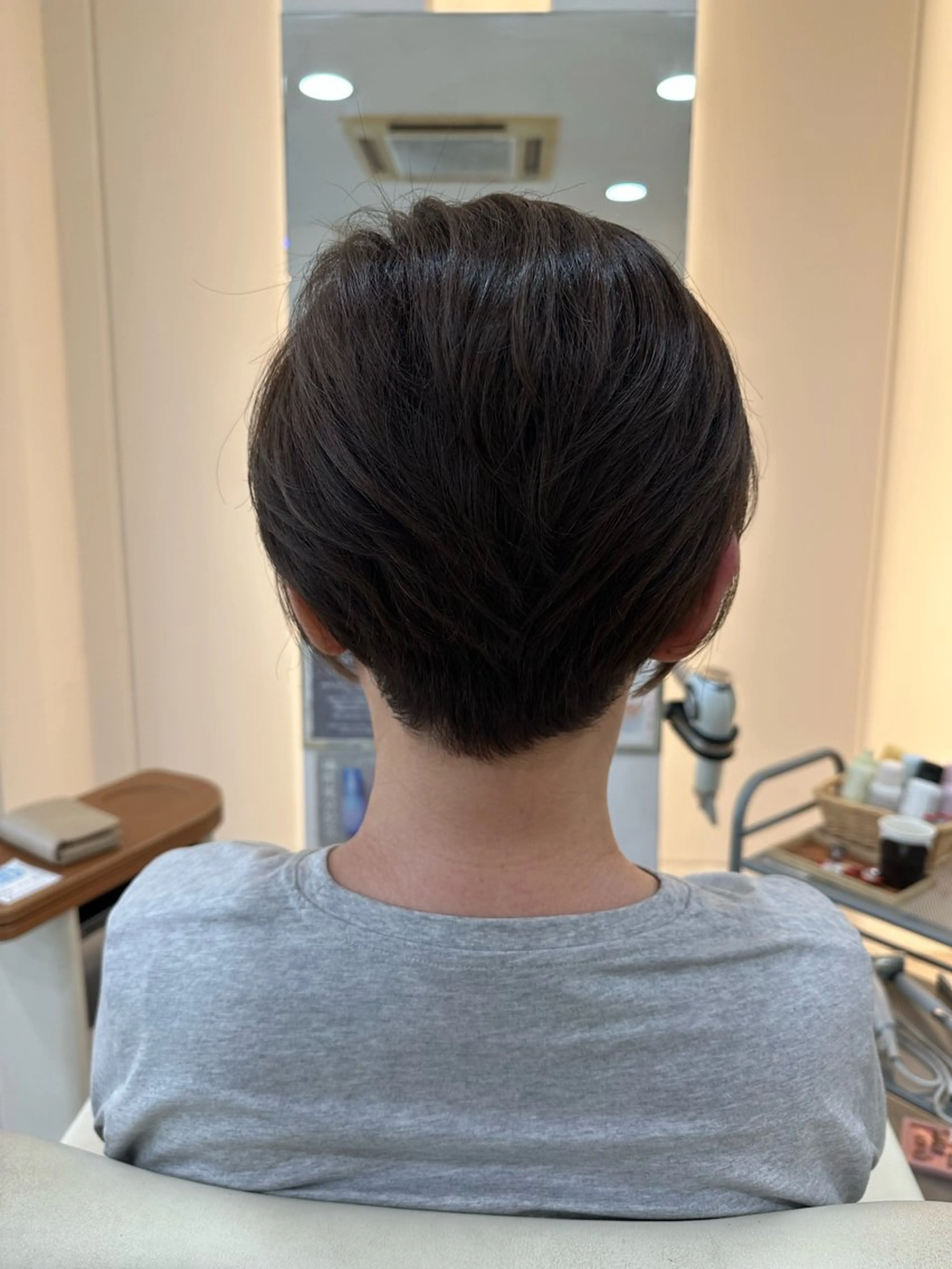 ショート 周藤 朝菜のヘアスタイル