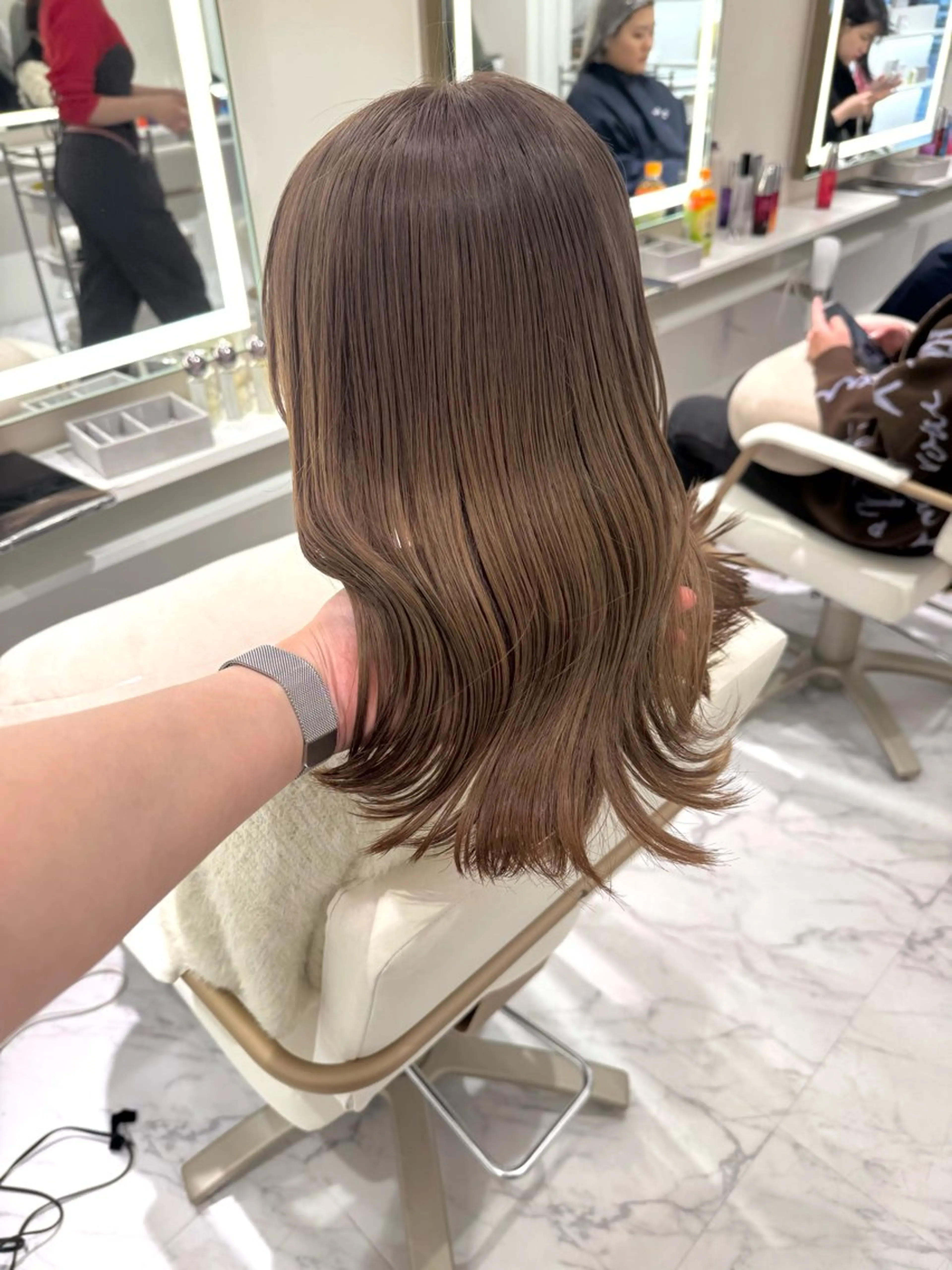 セミロング カラー ParveMix🍀 藤原愛未のヘアスタイル