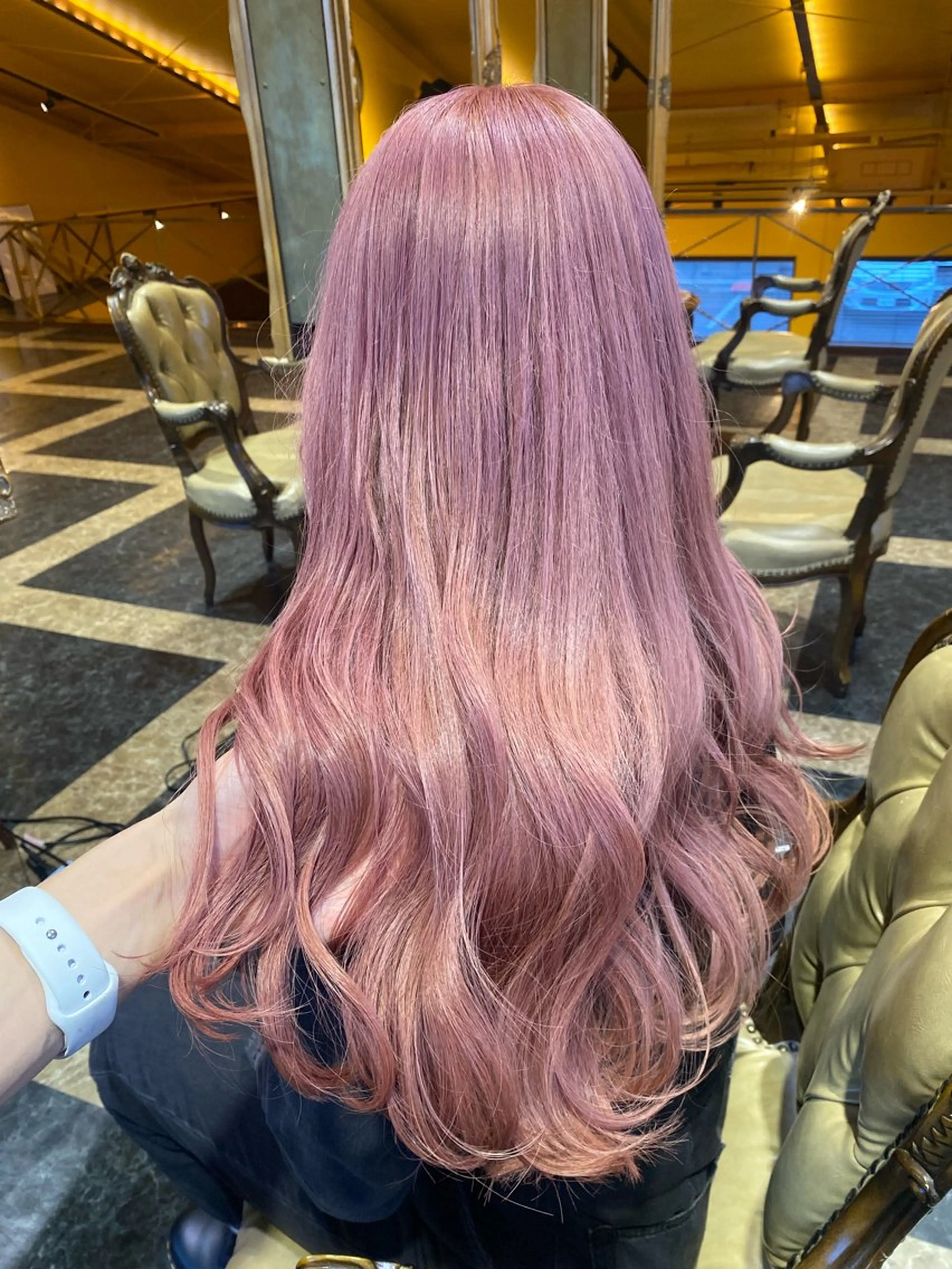 ロング パープルカラー 平田 和也のヘアスタイル