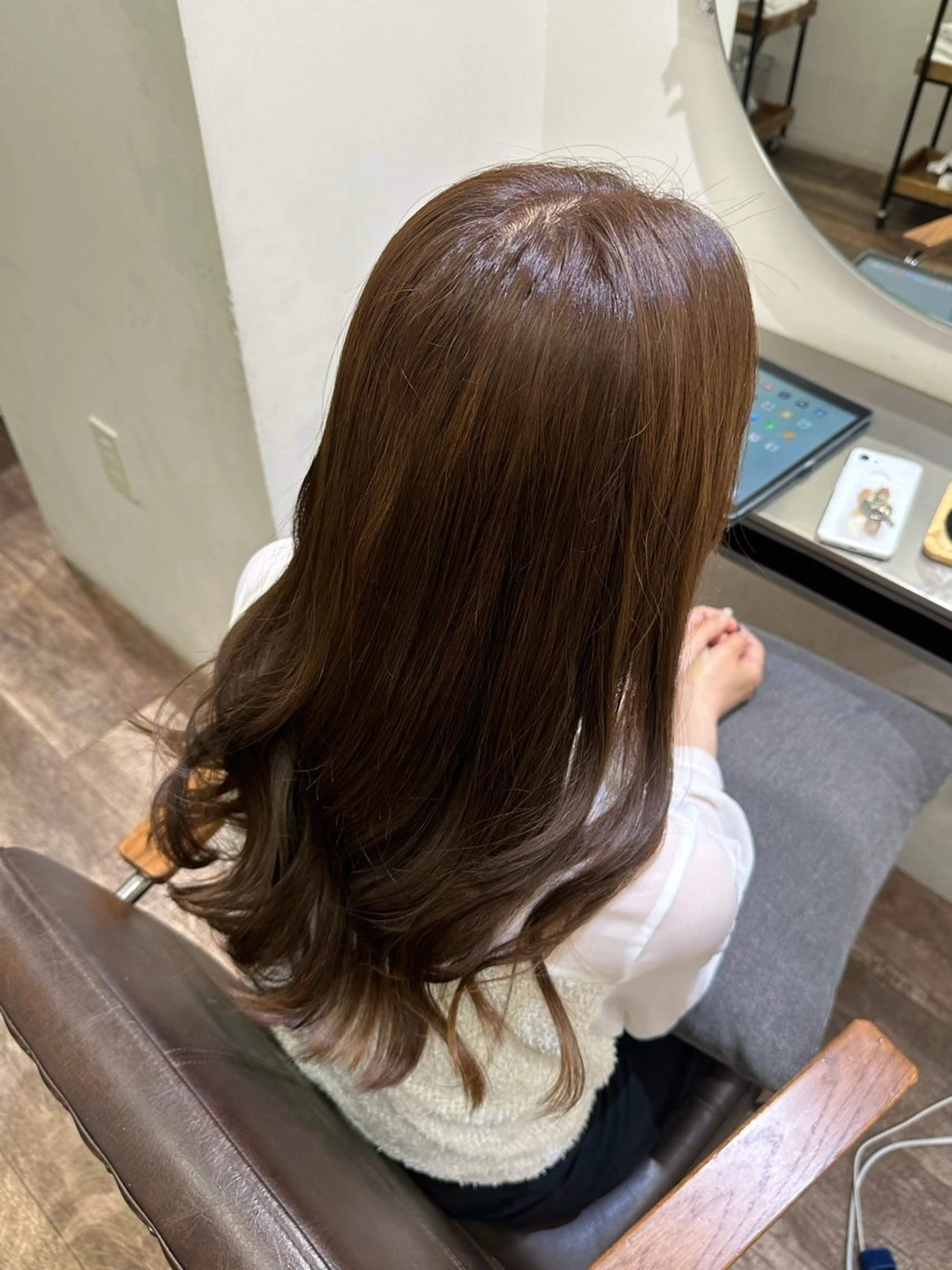 ロング カラー ブラウンカラー 塩貝 幸音のヘアスタイル