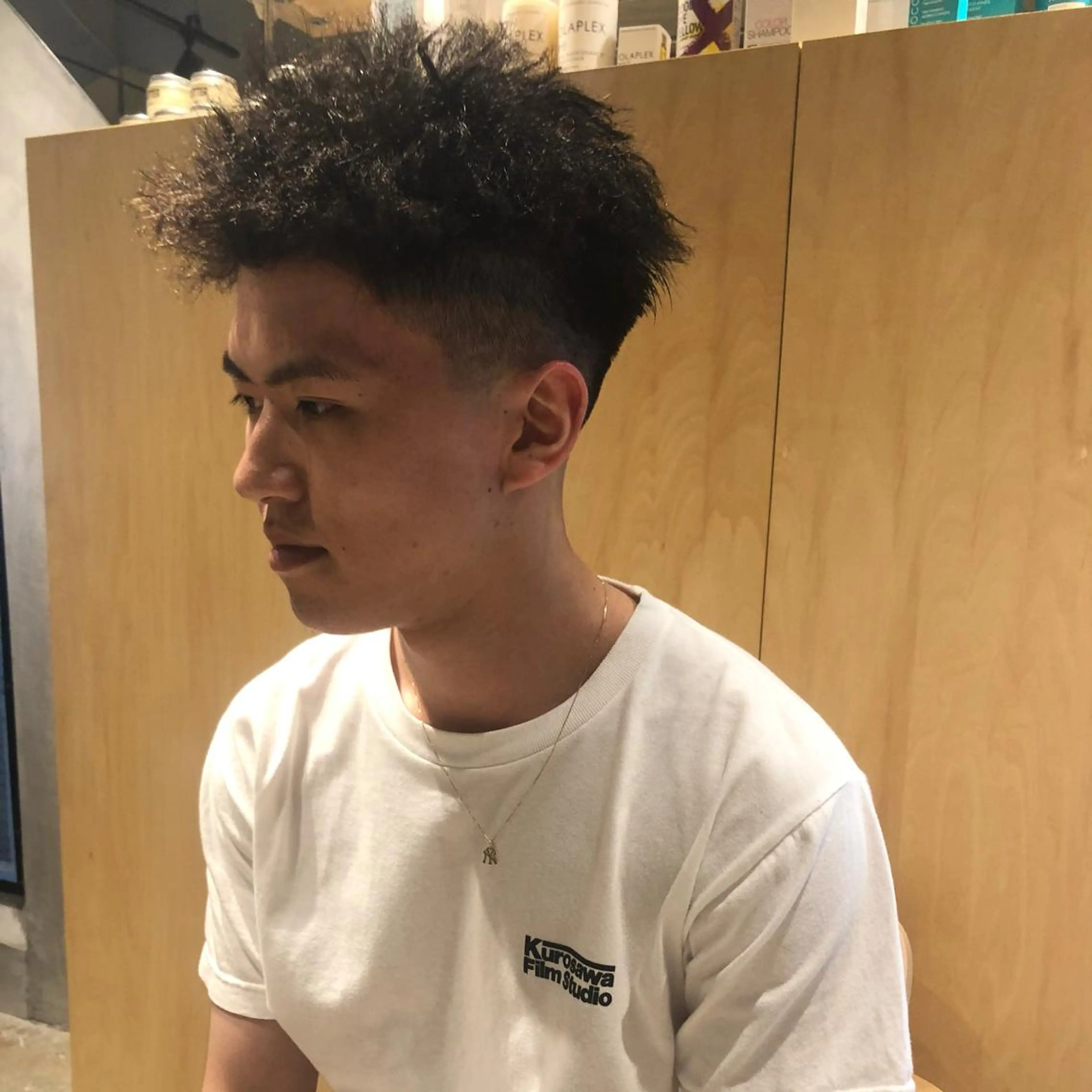 メンズ メンズブリーチ フェードカット メンズハイライト メンズハイトーン メンズインナーカラー カット パーマ 🌈圧倒的デザイン パーマ　関和希のヘアスタイル