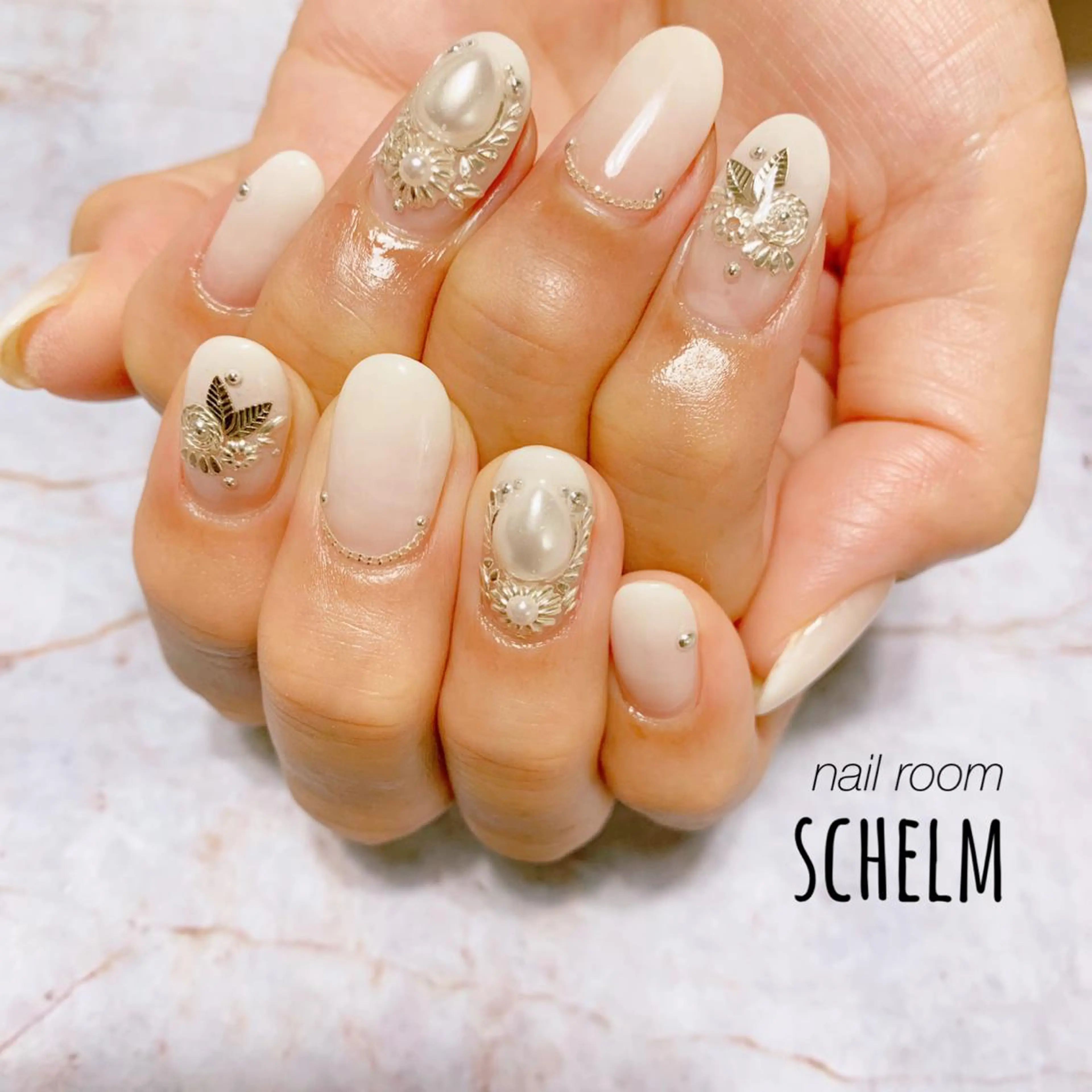 ネイル ハンドネイル nail room シュレムのネイルデザイン