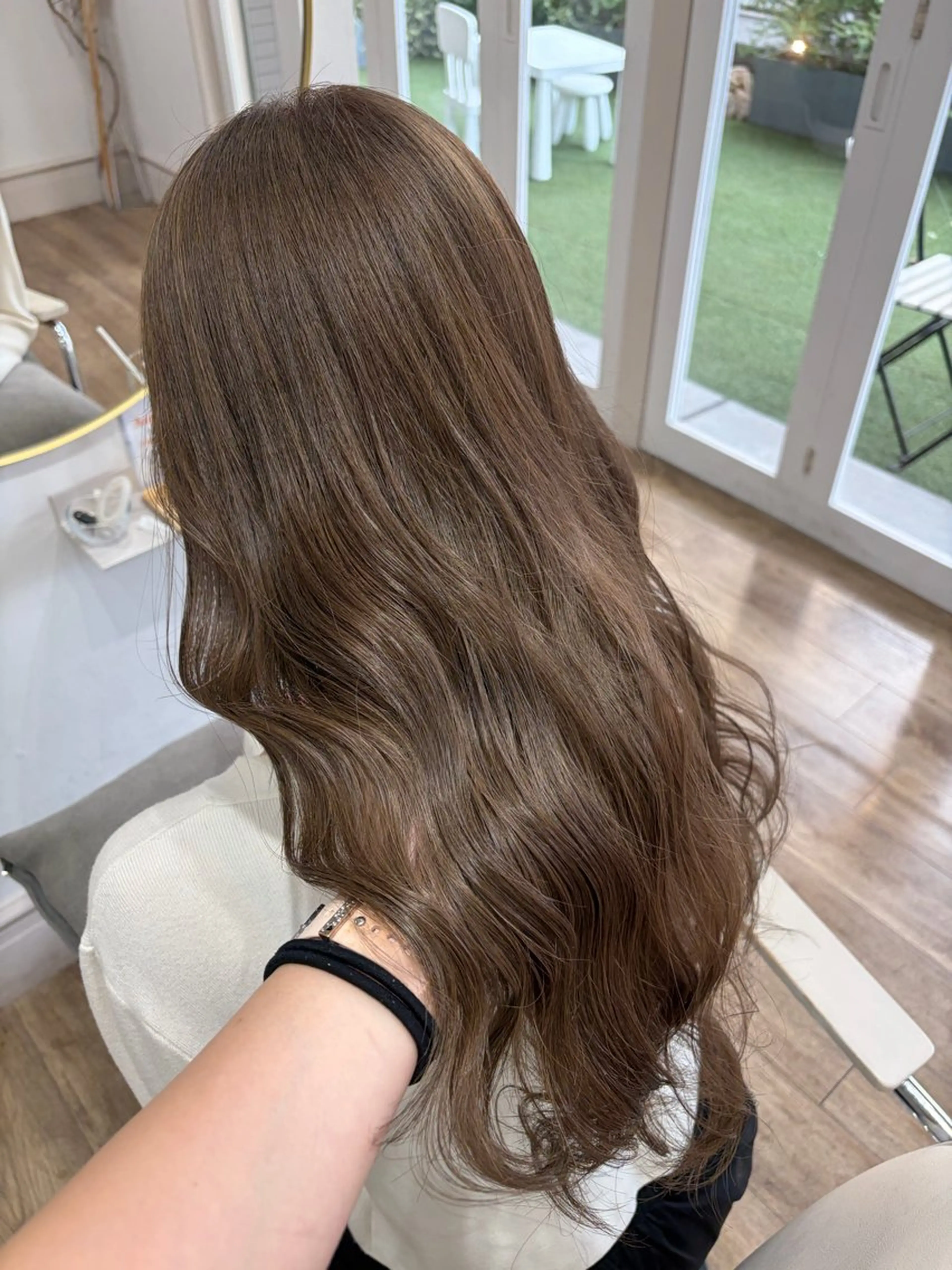 ロング ヘアカラー トリートメント mio♡ベージュ特化 🎀透明感カラーのヘアスタイル