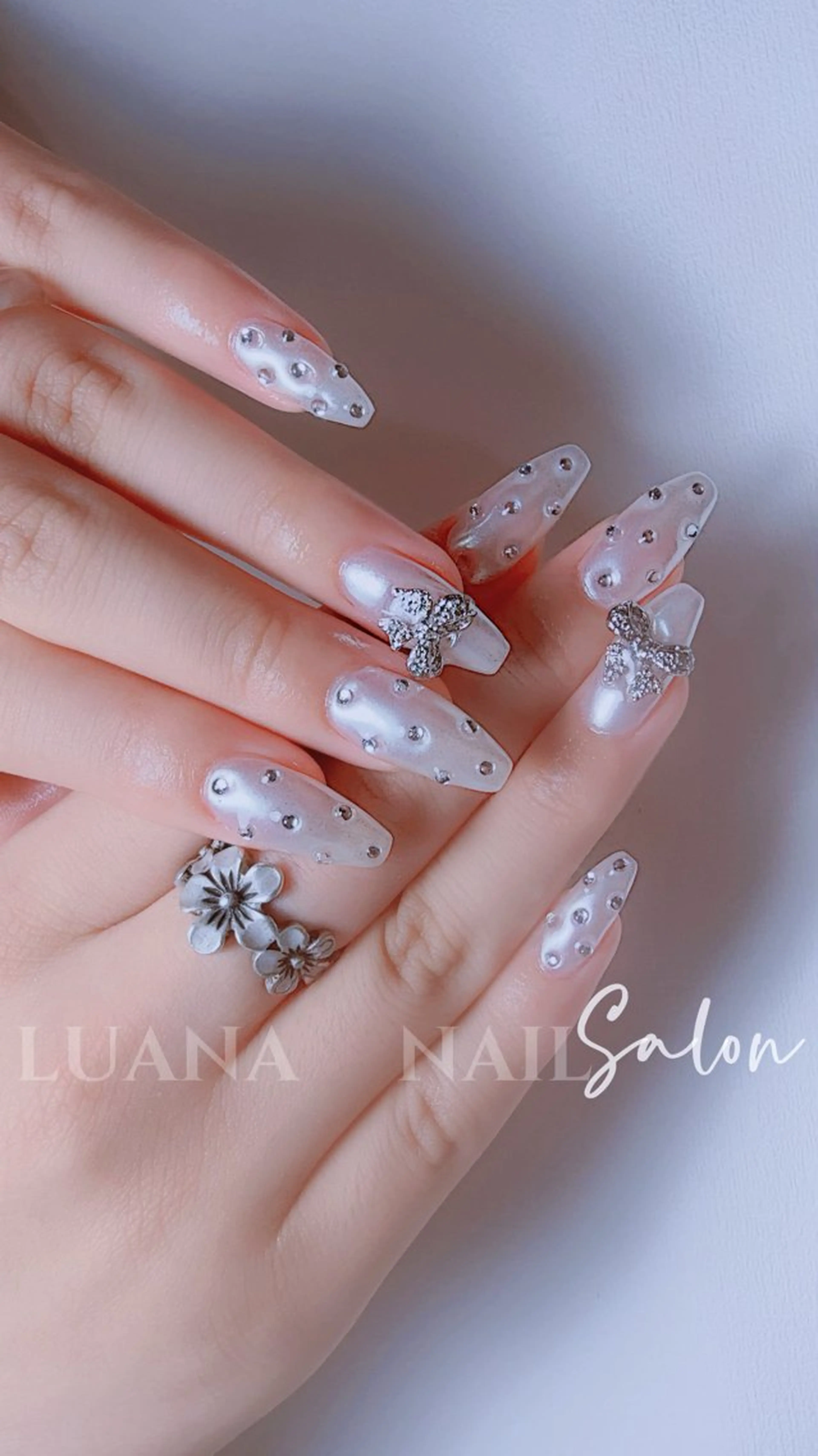 ネイル フラッシュネイル フレンチネイル 韓国ネイル マグネットネイル ミラーネイル ハンドネイル ルアナネイルサロン所属・ルアナネイル サロンのネイルデザイン
