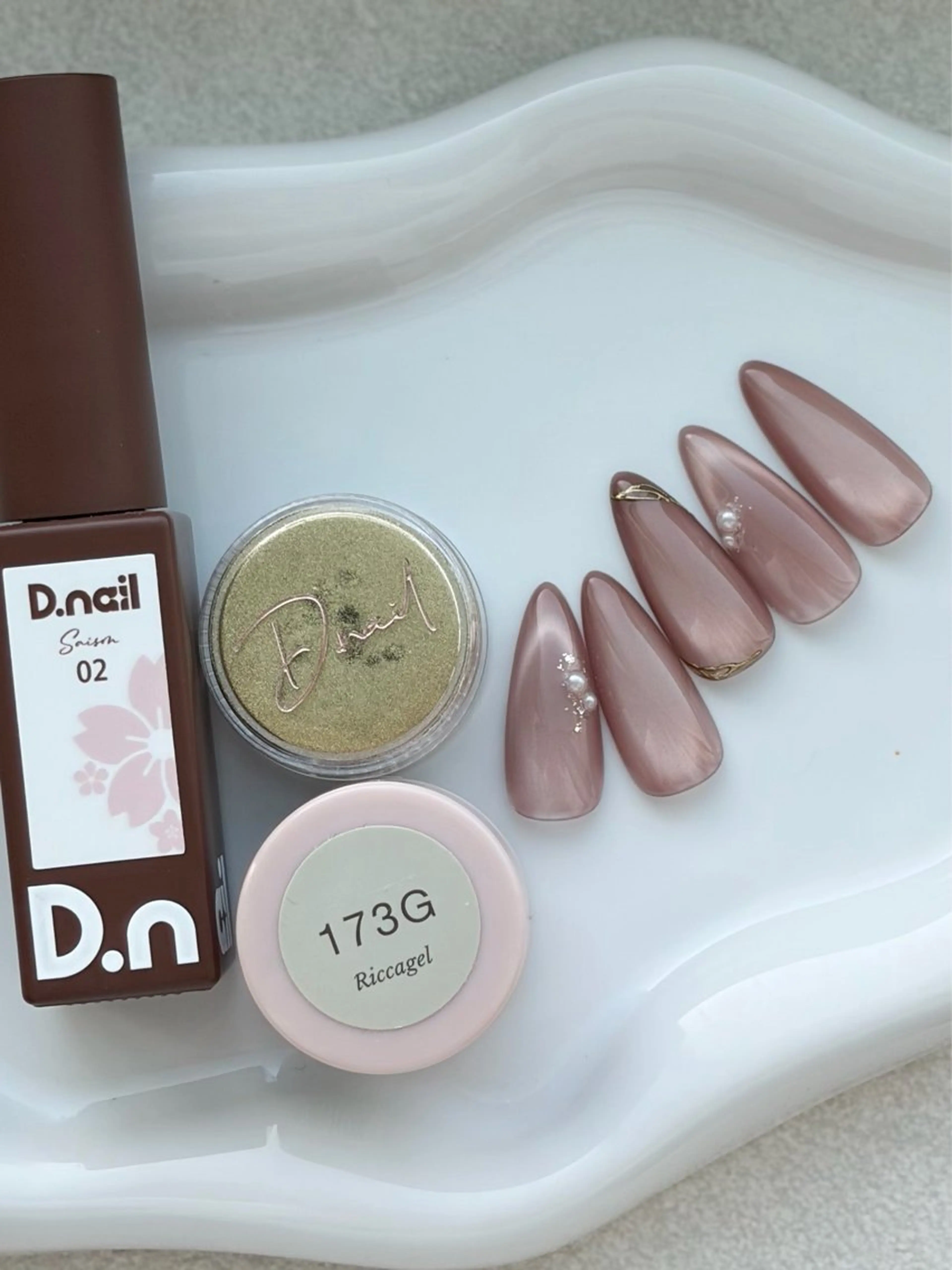 ネイル フレンチネイル マグネットネイル ハンドネイル えみーnail おまかせ大歓迎✨のネイルデザイン