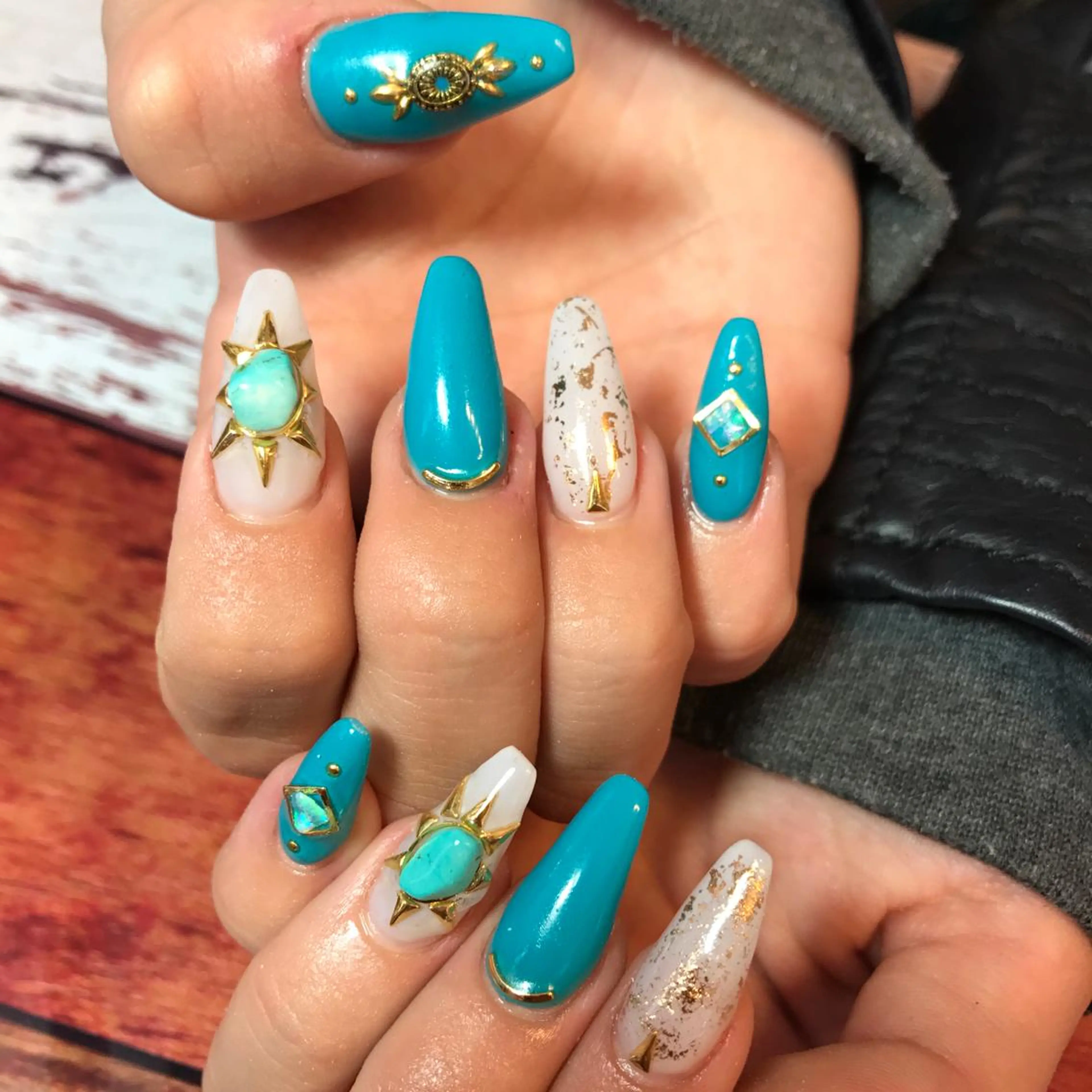 ネイル YUKI /stellavieのネイルデザイン