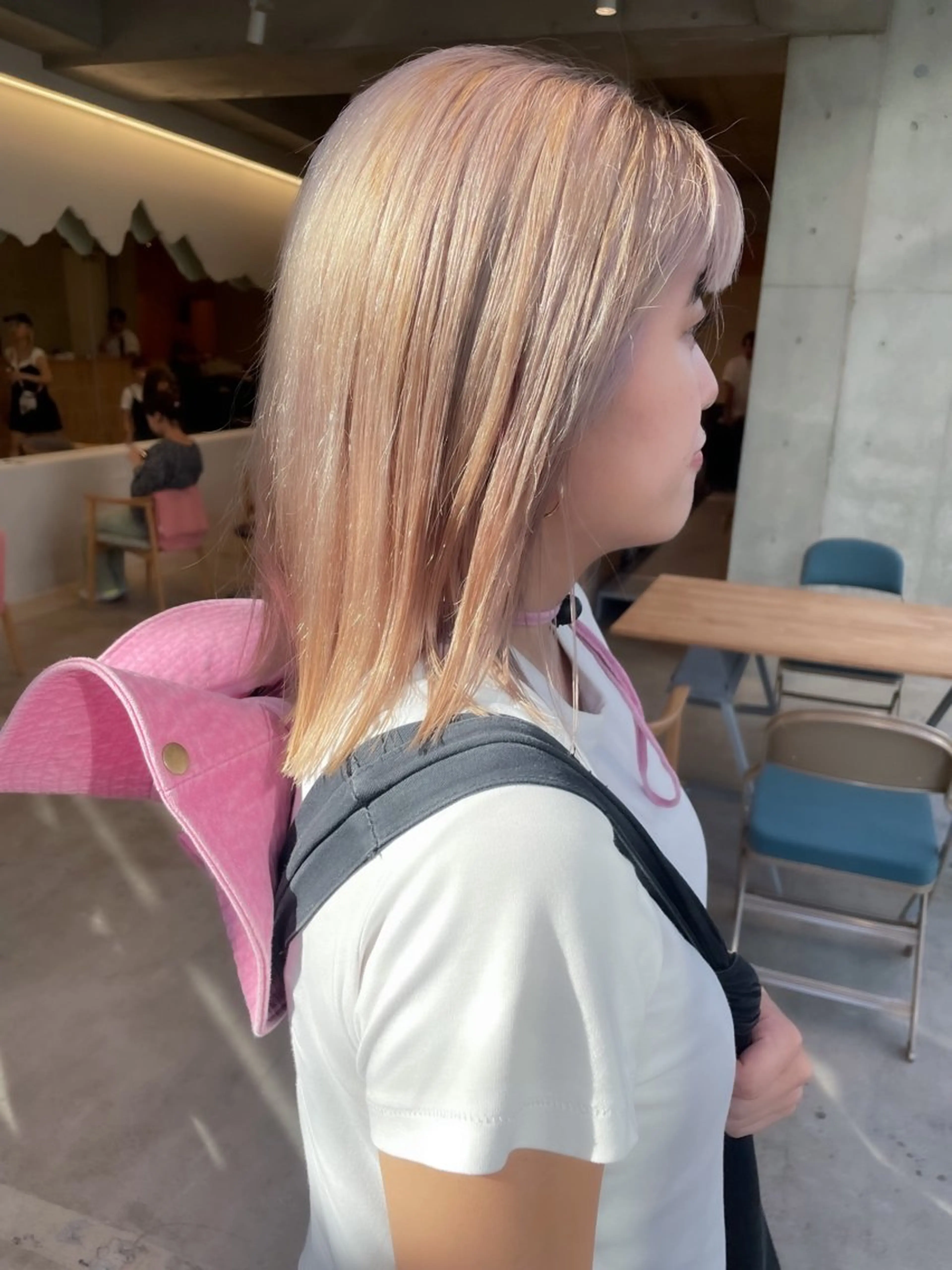 ショート カラー ヘアアレンジ ミニボブ/ブリーチ 🌈MISATOのヘアスタイル